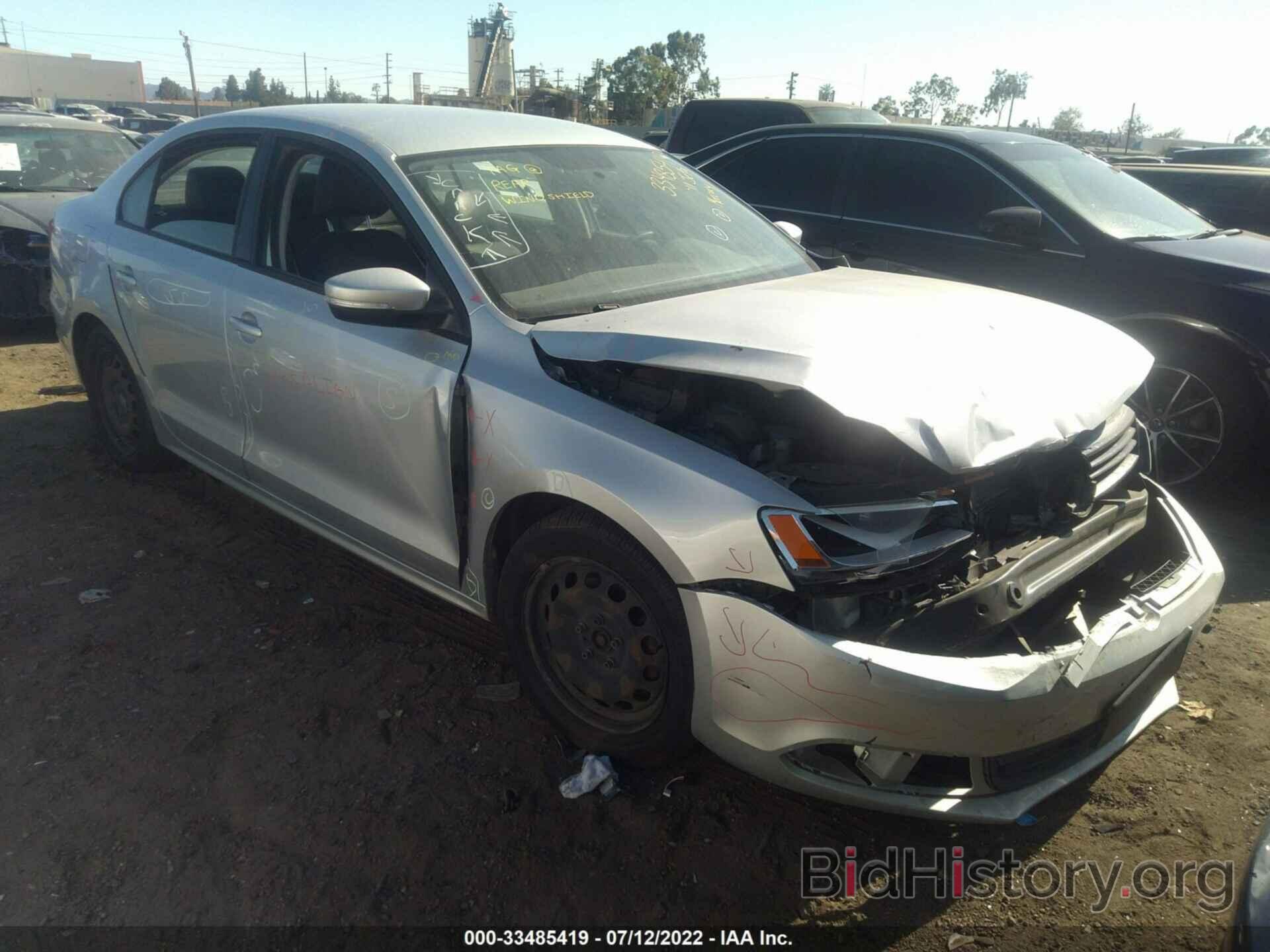 Photo 3VWDZ7AJ4BM370677 - VOLKSWAGEN JETTA SEDAN 2011