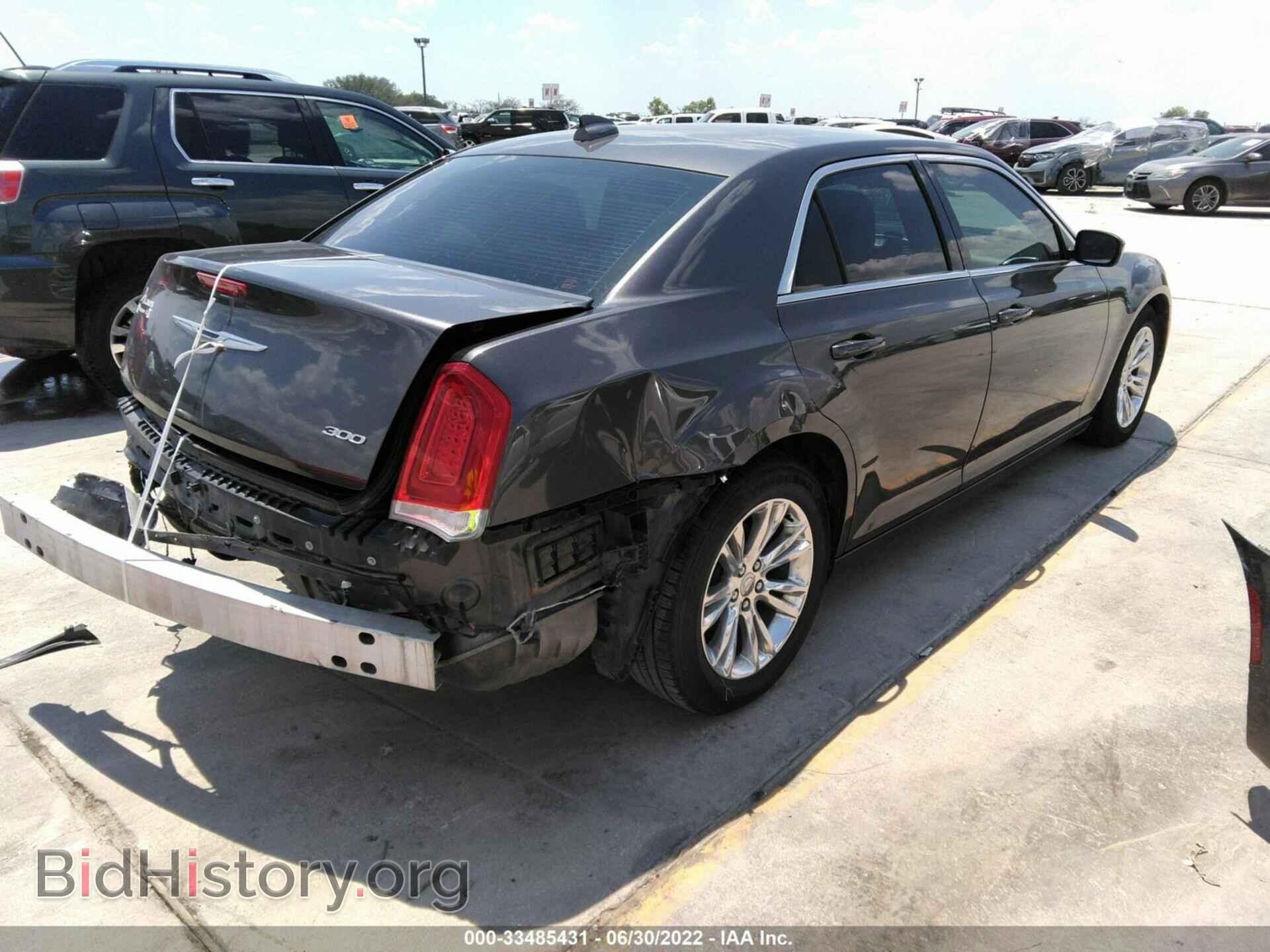 2017 CHRYSLER 300 - VIN: 2C3CCAAG7HH661820 - Фото 4