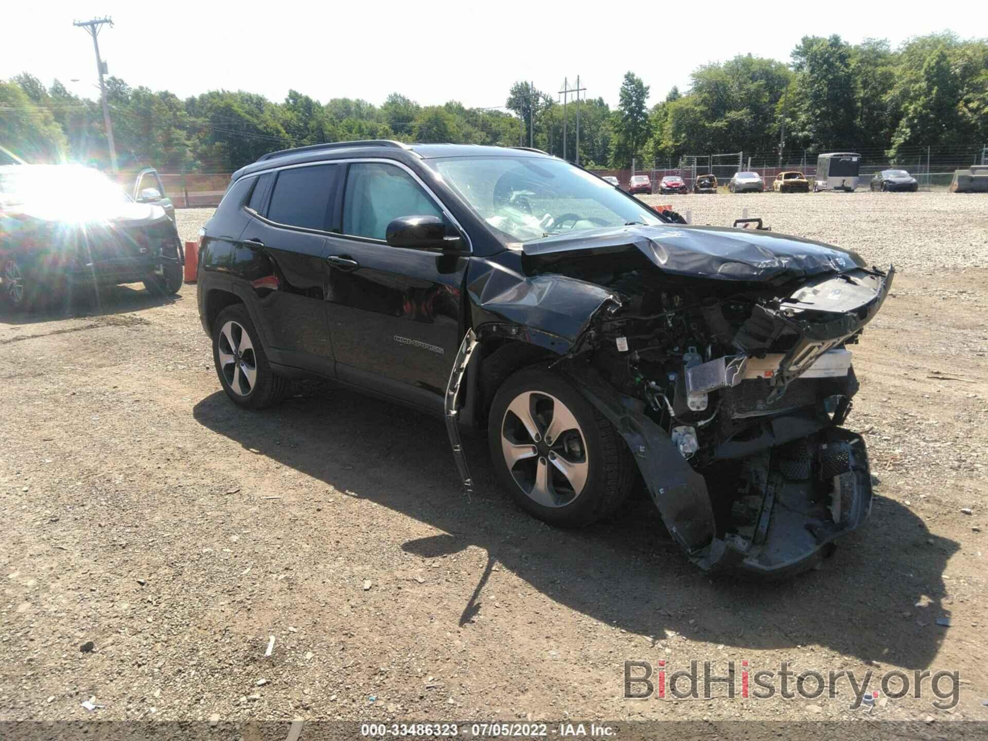 Photo 3C4NJDBB8JT284393 - JEEP COMPASS 2018