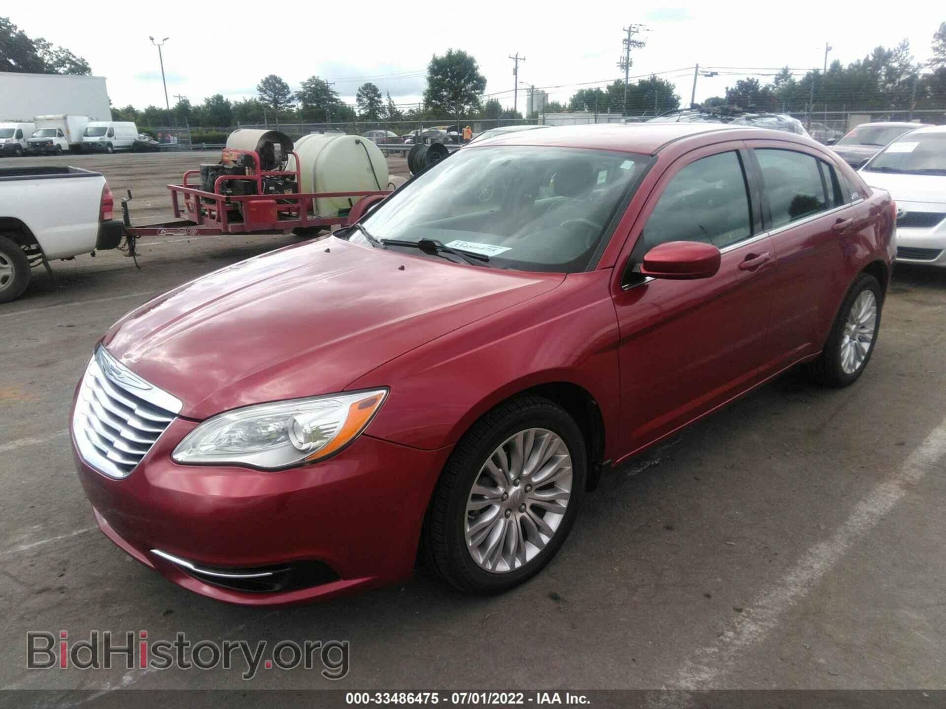 2013 CHRYSLER 200 - VIN: 1C3CCBBB4DN695000 - Фото 2