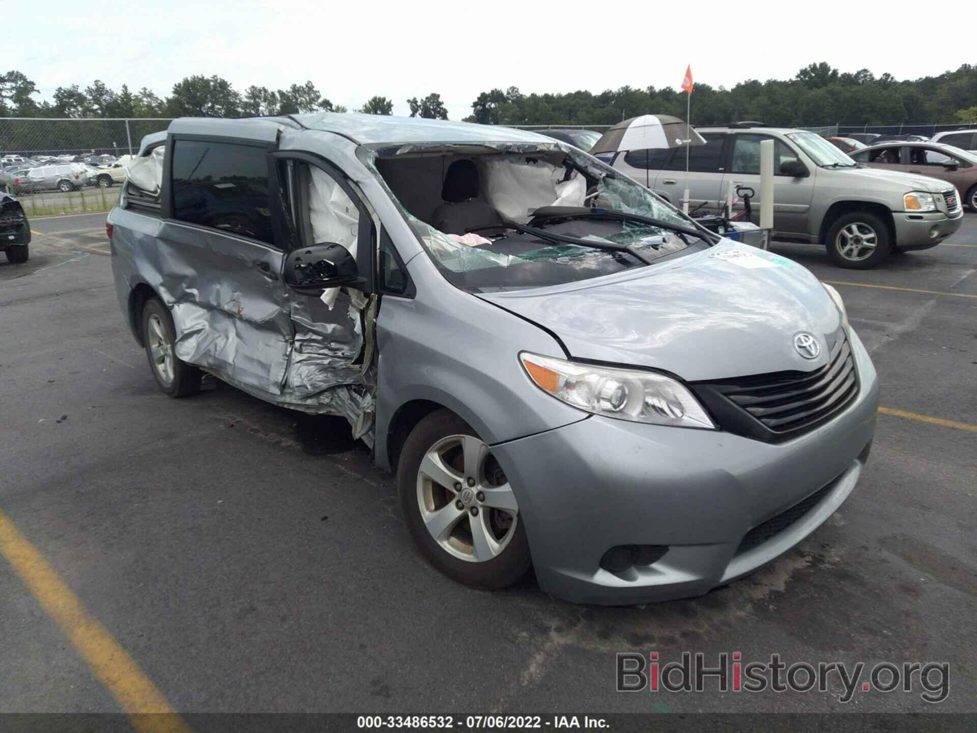 Photo 5TDZK3DC0FS604466 - TOYOTA SIENNA 2015