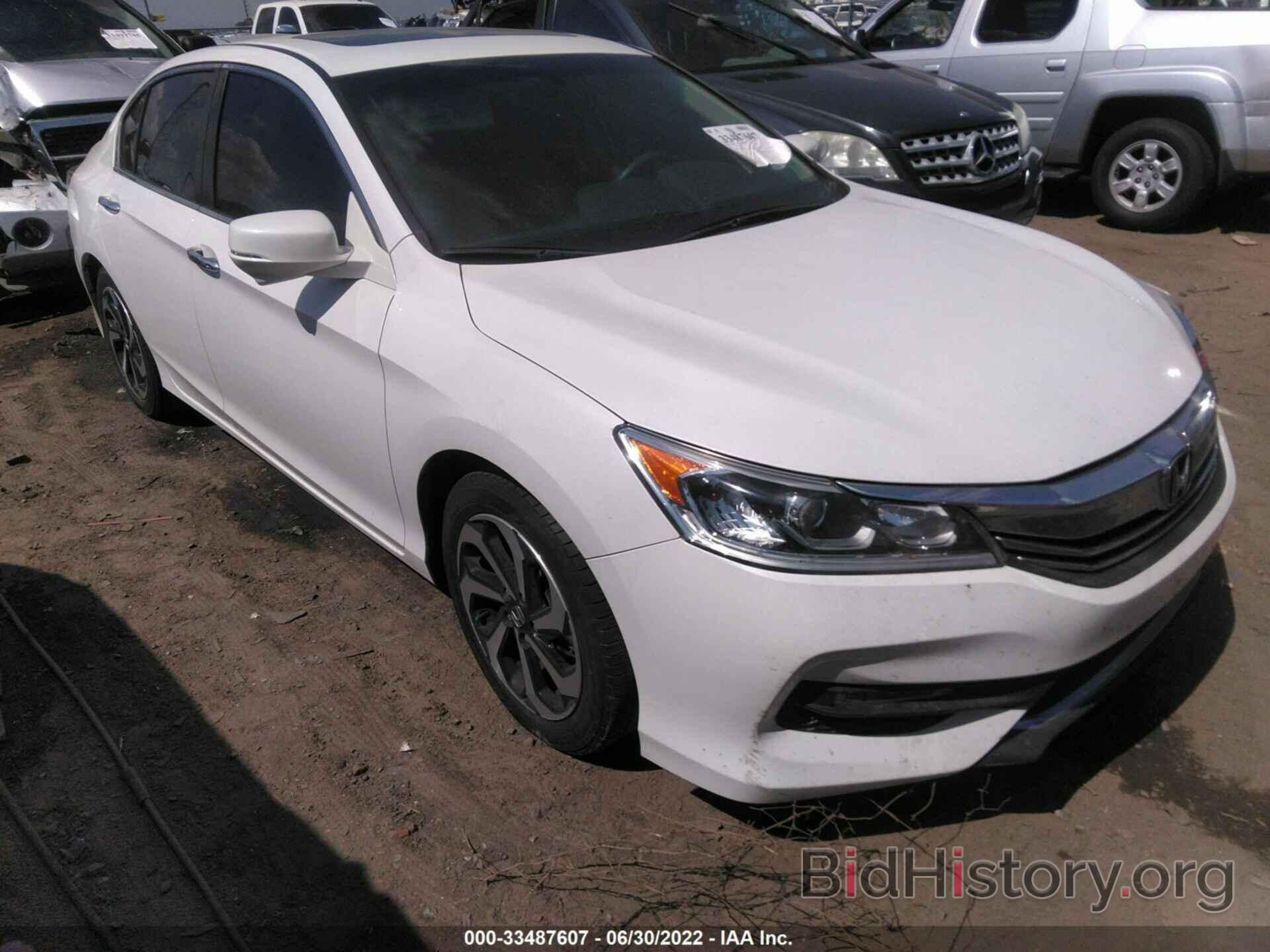 Photo 1HGCR2F73GA087160 - HONDA ACCORD SEDAN 2016