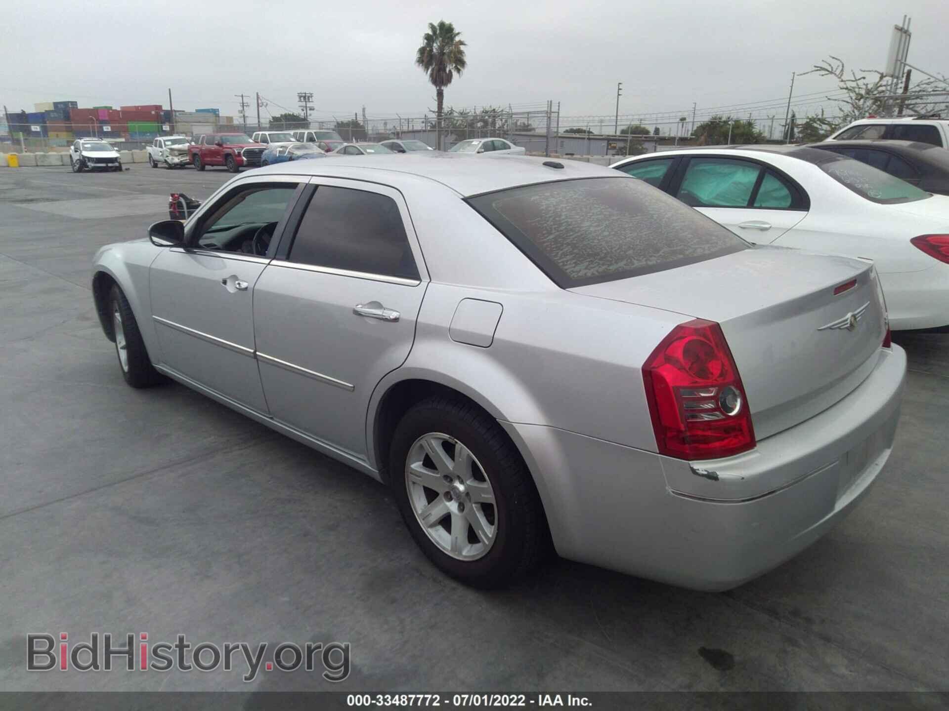 2010 CHRYSLER 300 - VIN: 2C3CA5CV6AH225622 - Фото 3