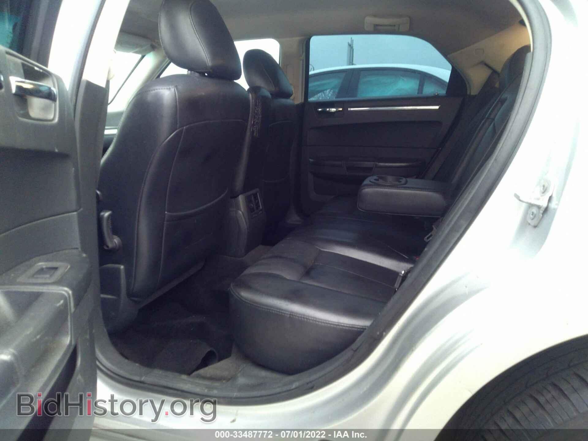 2010 CHRYSLER 300 - VIN: 2C3CA5CV6AH225622 - Фото 8