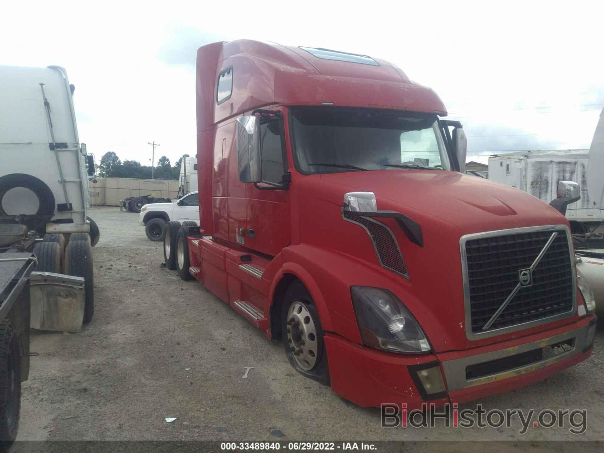 Photo 4V4NC9EH6FN930274 - VOLVO VN 2015