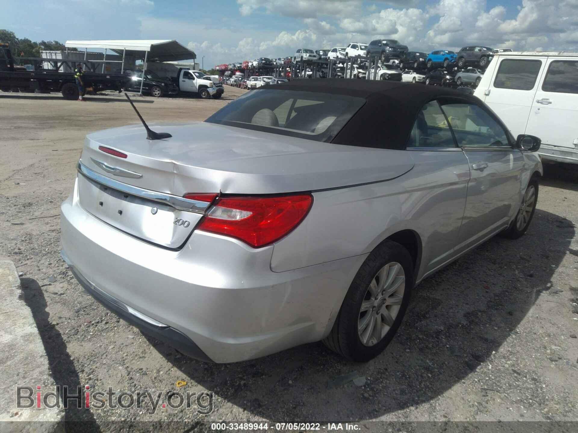 2012 CHRYSLER 200 - VIN: 1C3BCBEB2CN135210 - Фото 4
