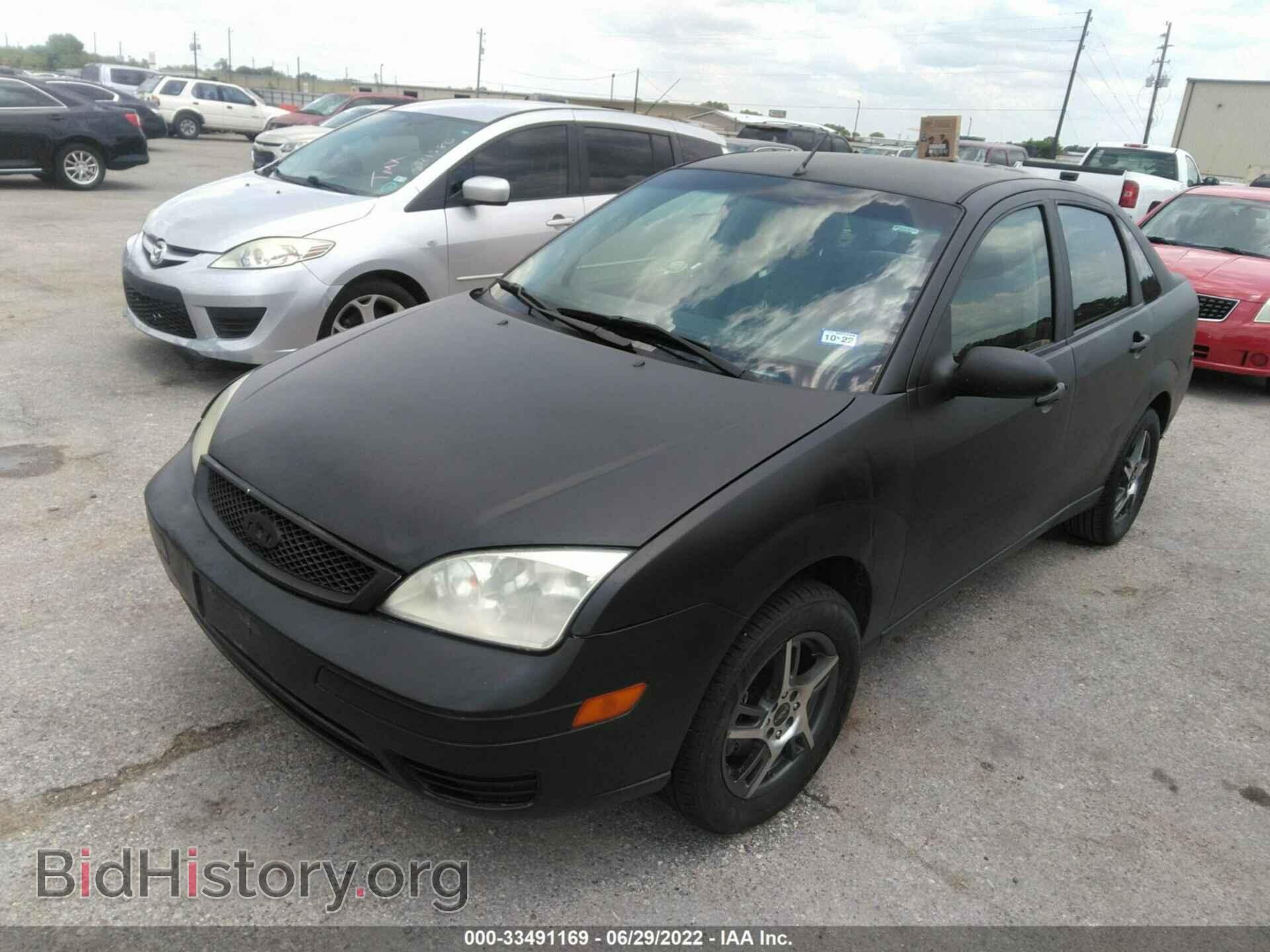 2007 FORD FOCUS - VIN: 1FAHP34N07W327517 - Фото 2