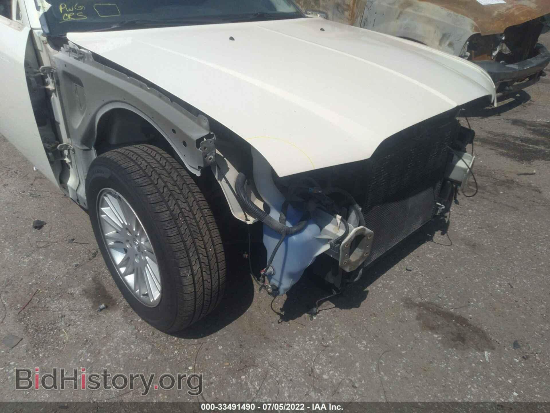 2010 CHRYSLER 300 - VIN: 2C3CA5CV3AH265804 - Фото 6