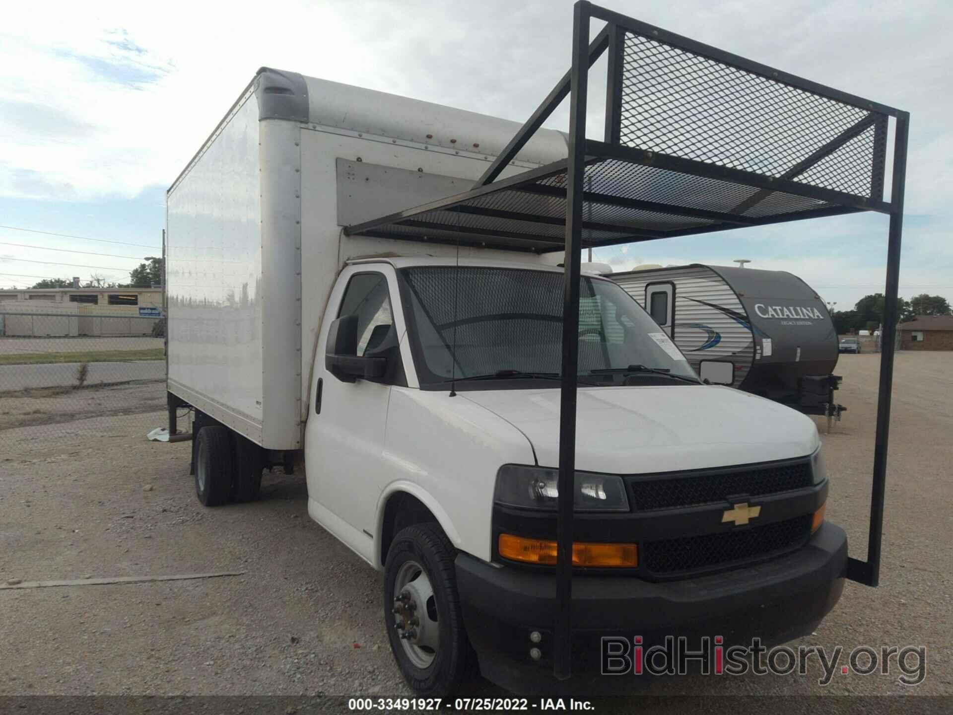 Photo 1GB3GSCB1K1176719 - CHEVROLET EXPRESS COMMERCIAL 2019