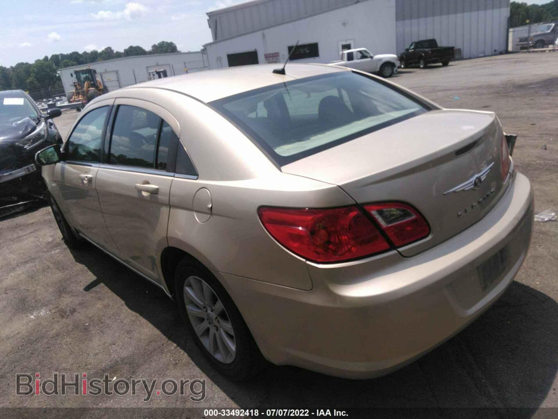 2010 CHRYSLER SEBRING - VIN: 1C3CC5FB0AN225974 - Фото 3