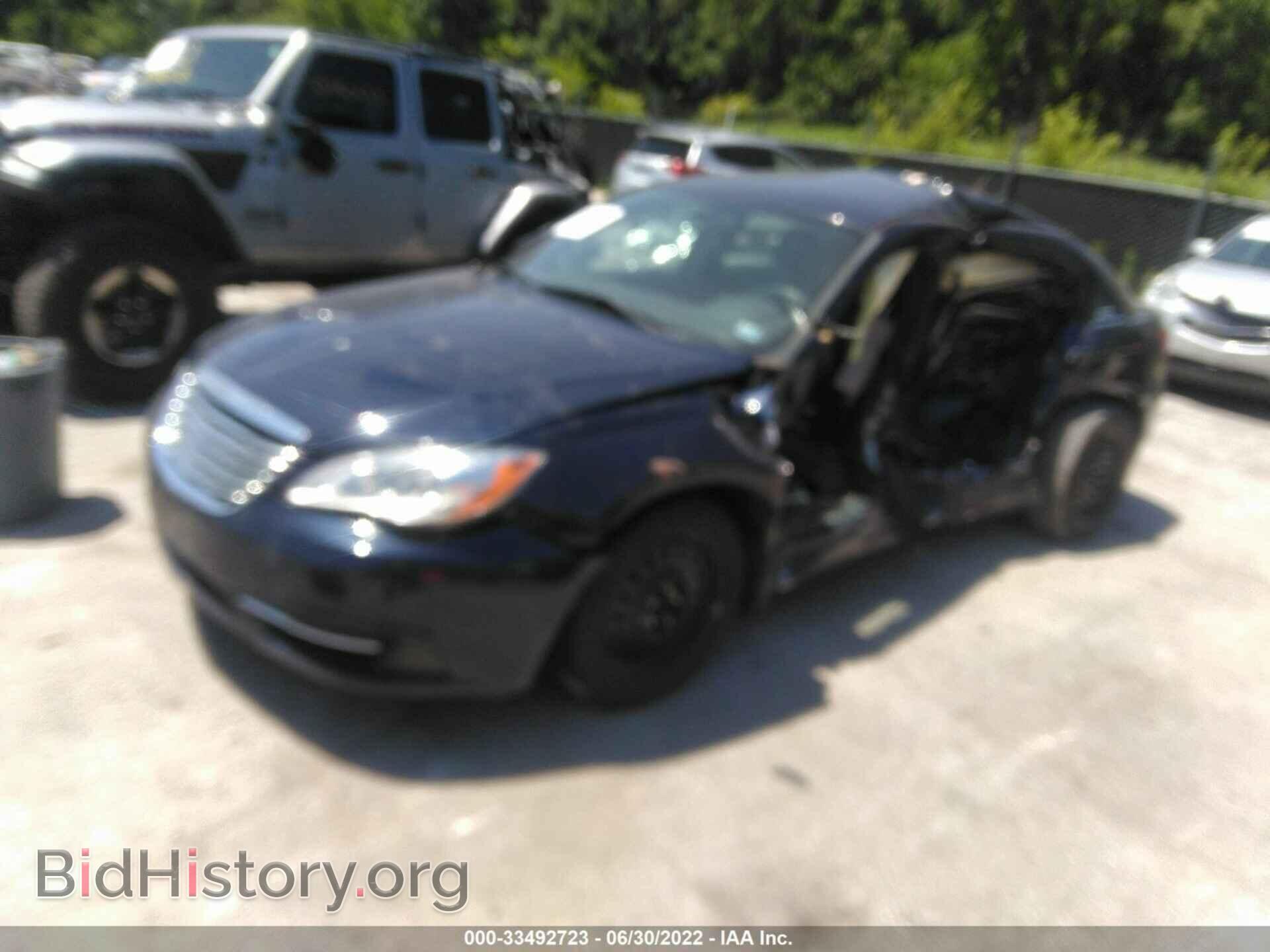 2013 CHRYSLER 200 - VIN: 1C3CCBAB2DN733308 - Photo 2