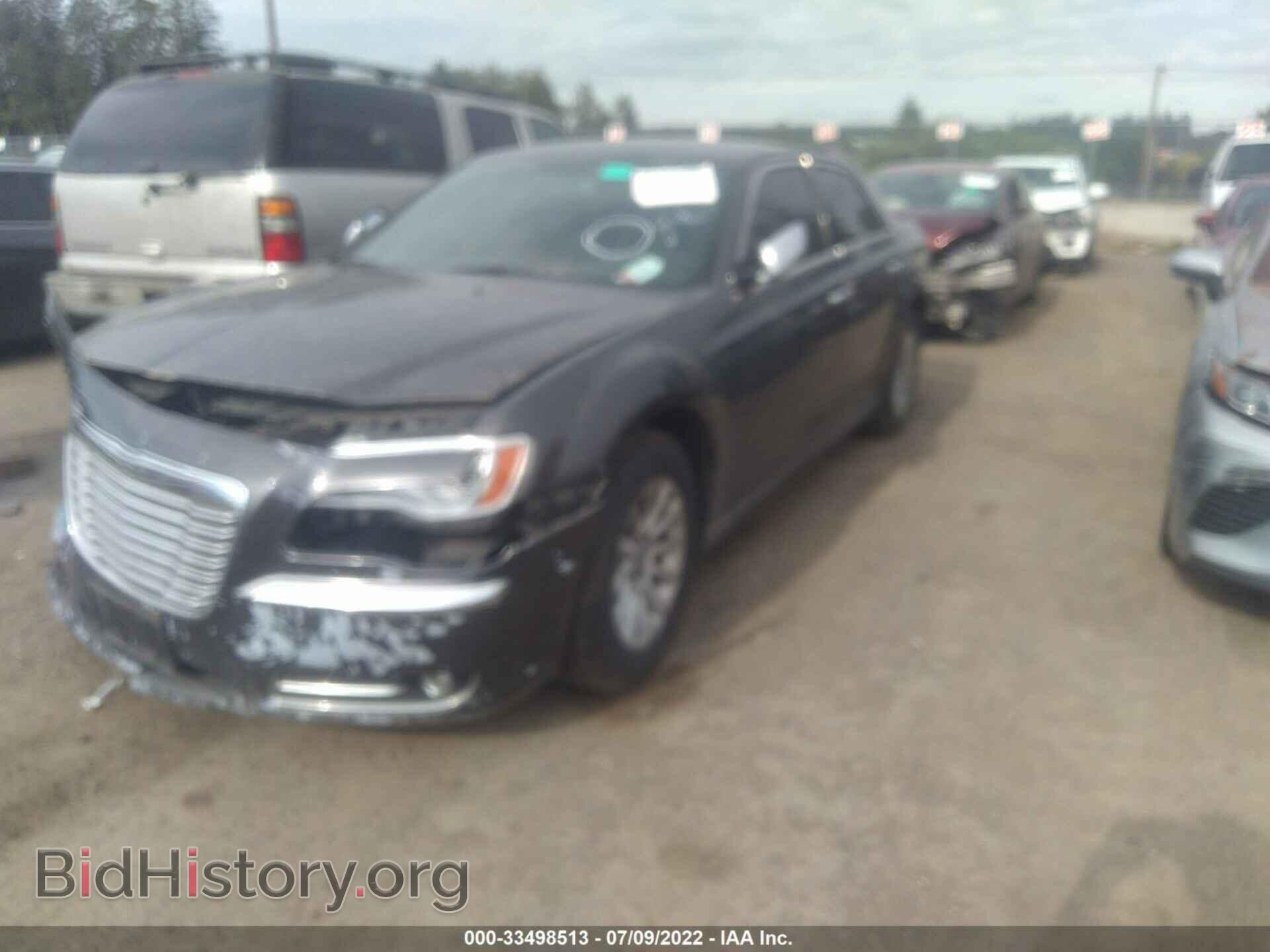 2013 CHRYSLER 300 - VIN: 2C3CCAAG2DH657183 - Фото 2