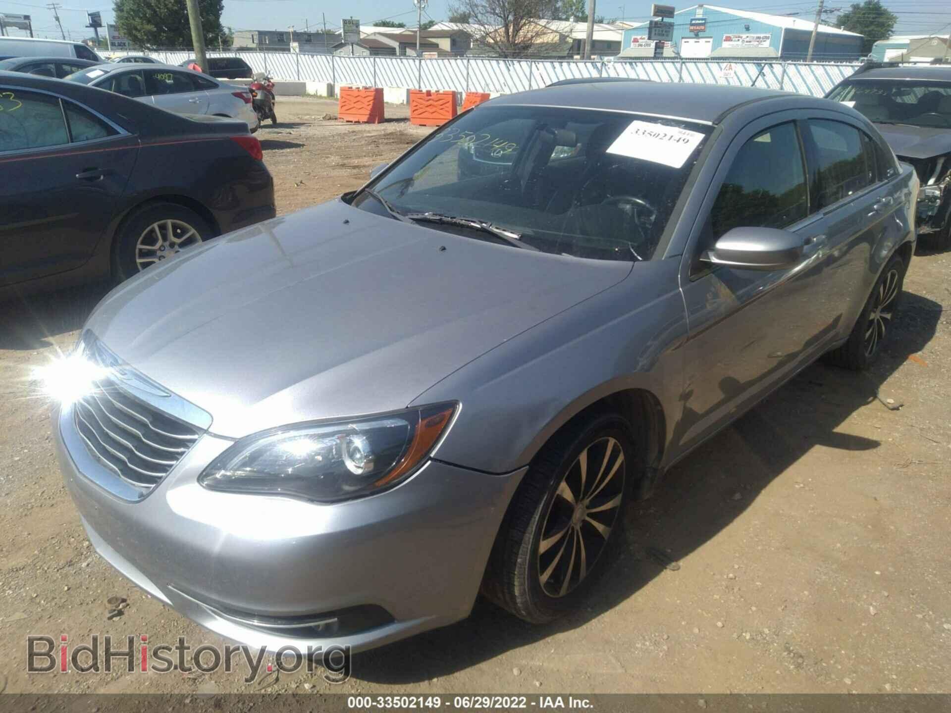 2013 CHRYSLER 200 - VIN: 1C3CCBBB9DN699530 - Photo 2