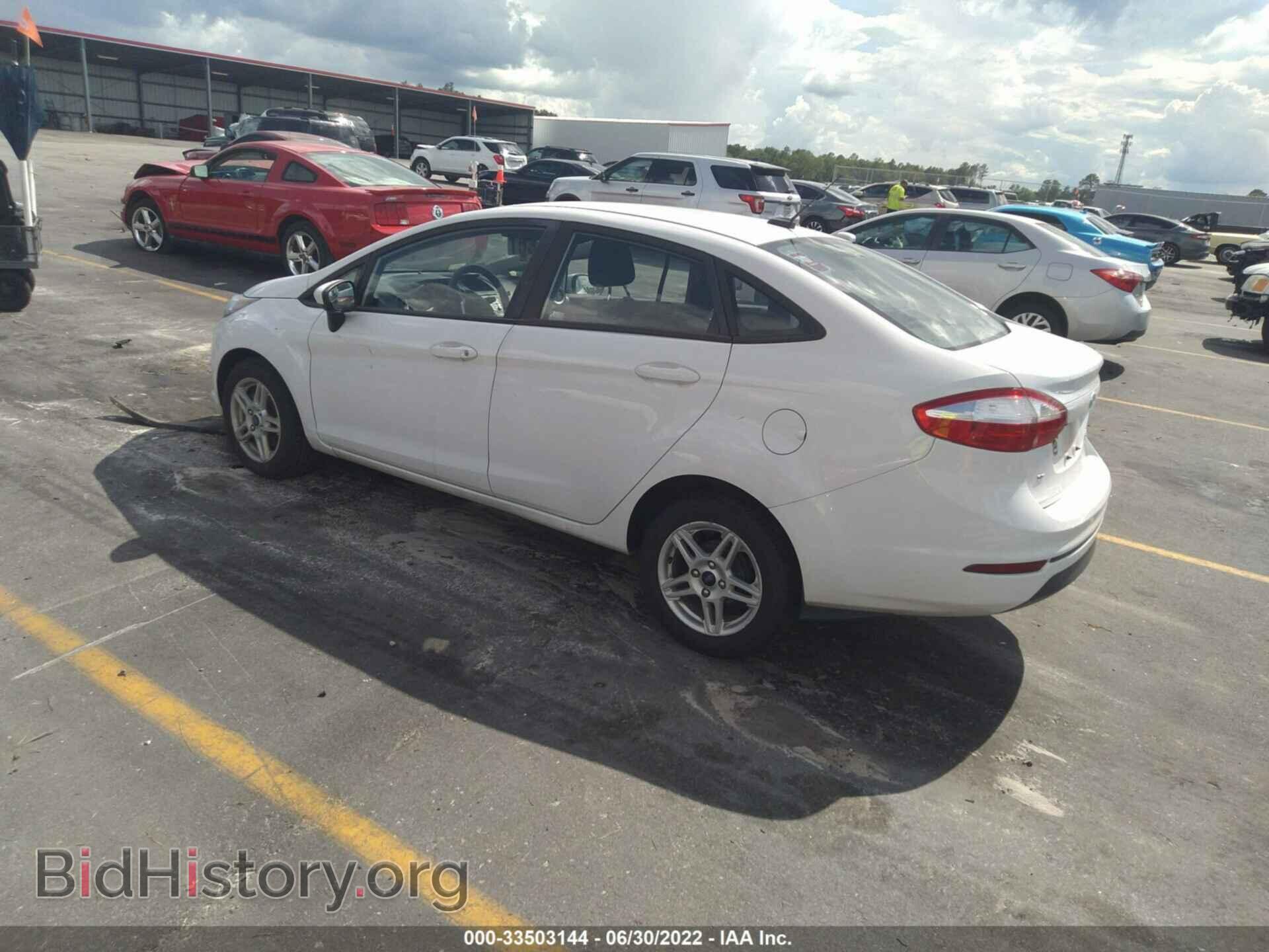 2017 FORD FIESTA - VIN: 3FADP4BJXHM158564 - Фото 3
