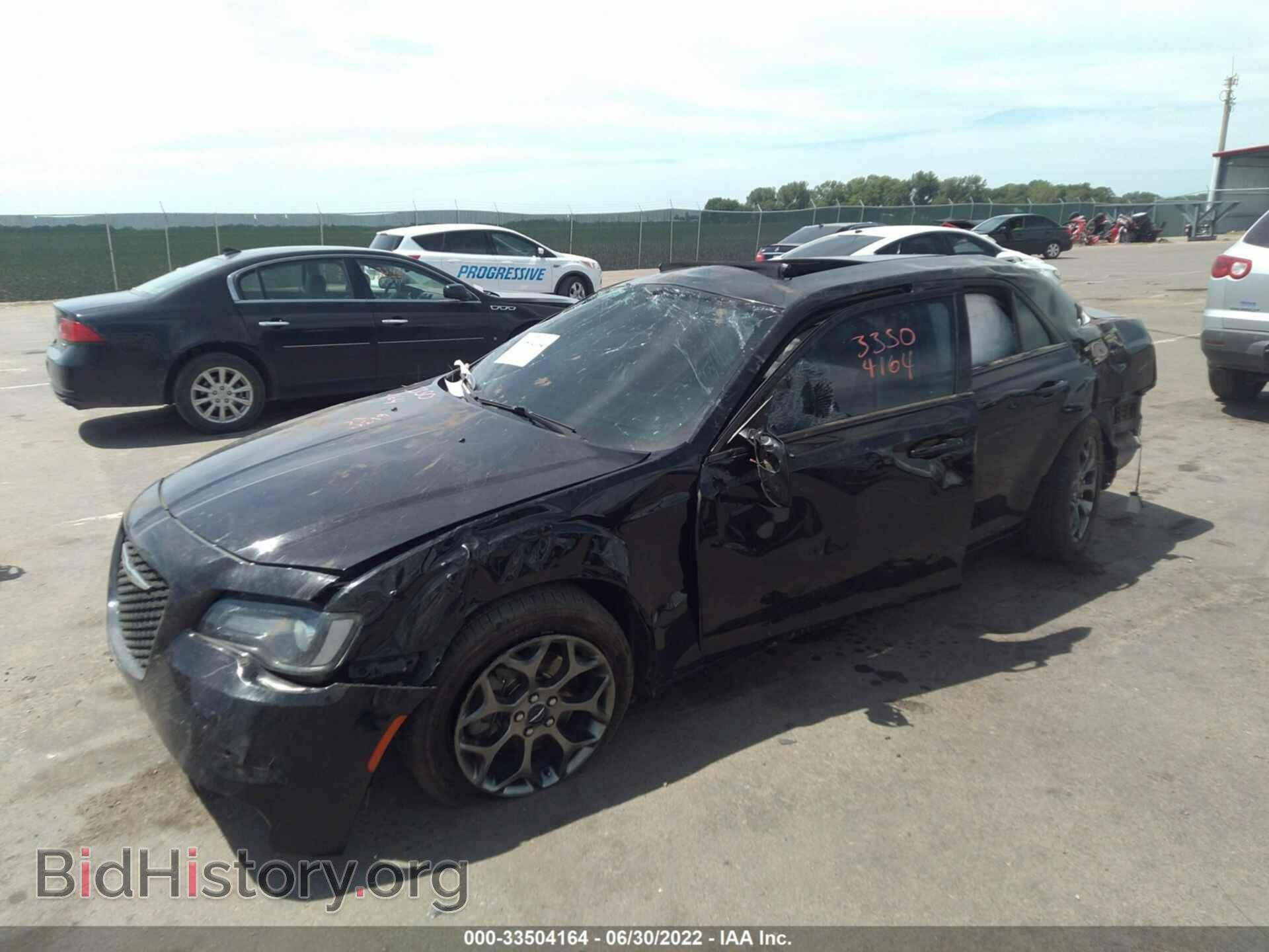 2016 CHRYSLER 300 - VIN: 2C3CCAGG5GH157207 - Фото 2