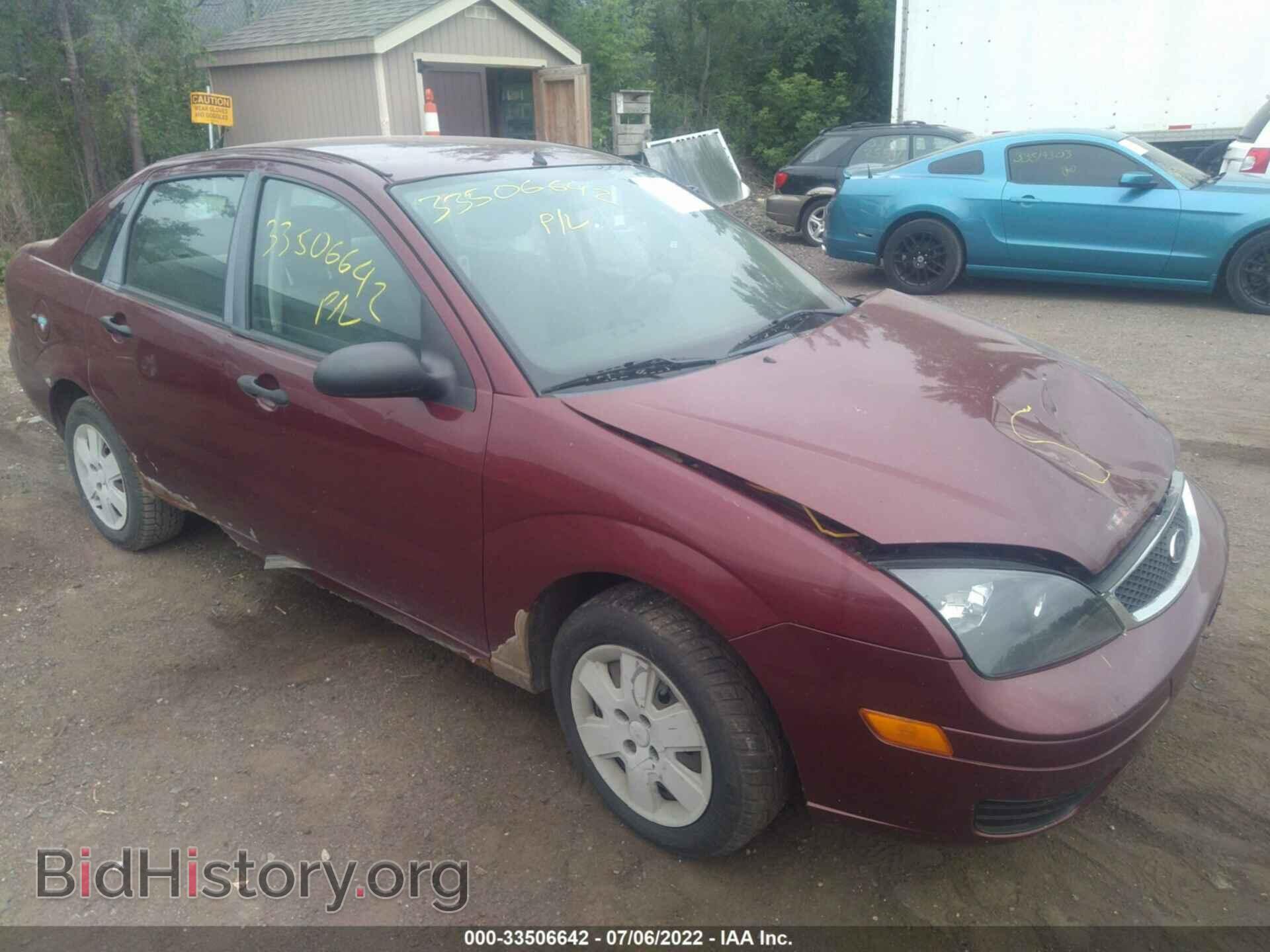 Photo 1FAFP34N47W268592 - FORD FOCUS 2007