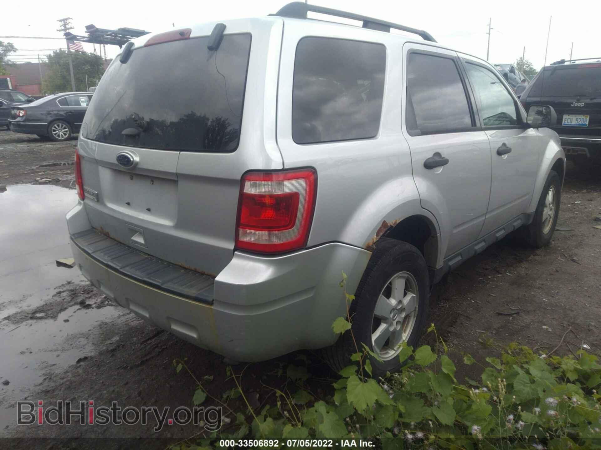 2011 FORD ESCAPE - VIN: 1FMCU0D73BKA91972 - Фото 4