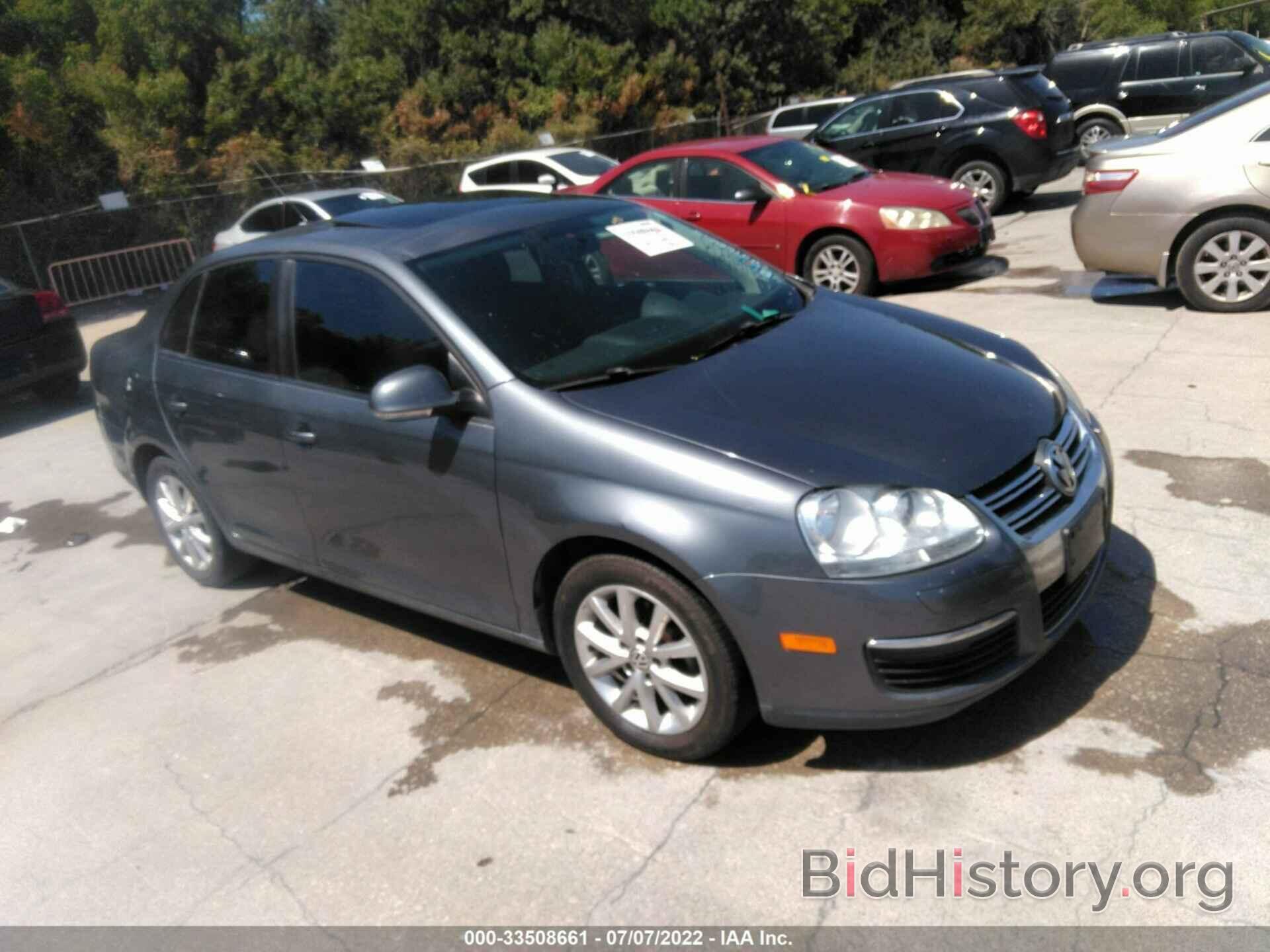 Photo 3VWRZ7AJ8AM161253 - VOLKSWAGEN JETTA SEDAN 2010