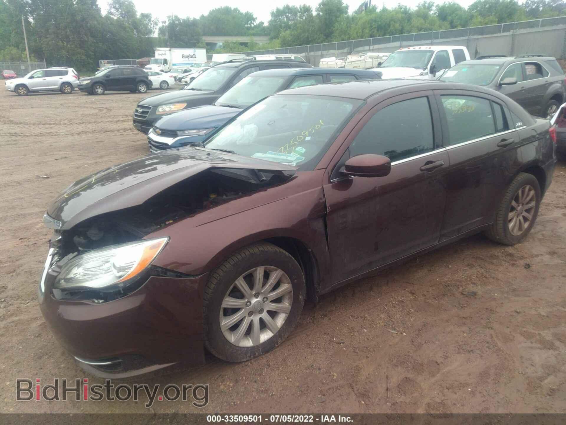 2013 CHRYSLER 200 - VIN: 1C3CCBBB4DN745264 - Фото 2