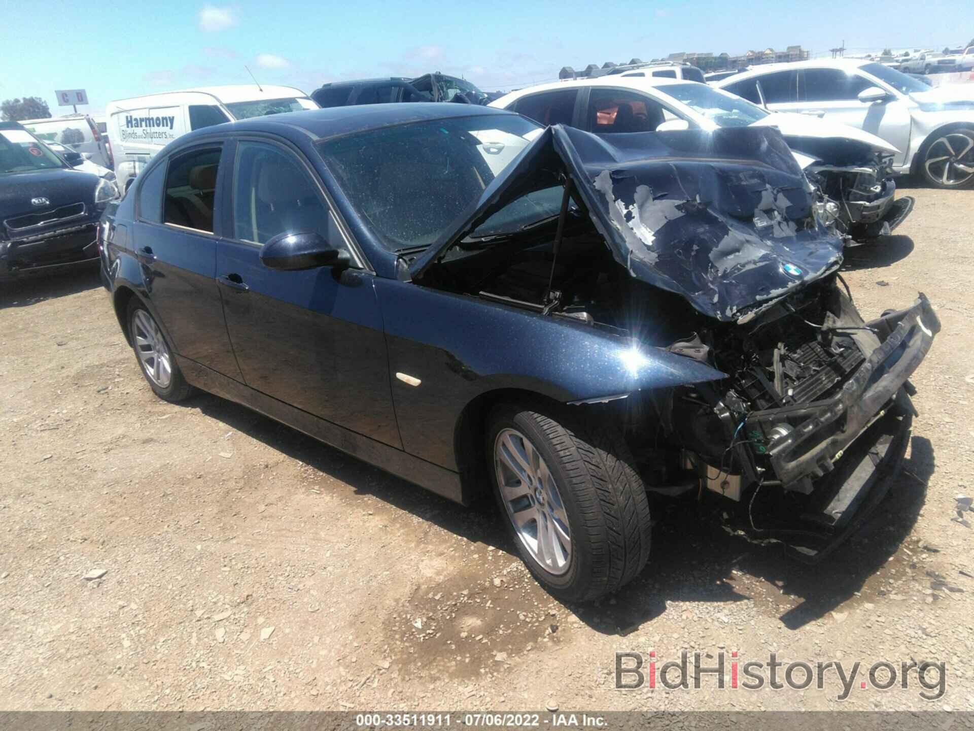 Photo WBAVA37527NE28123 - BMW 3 SERIES 2007