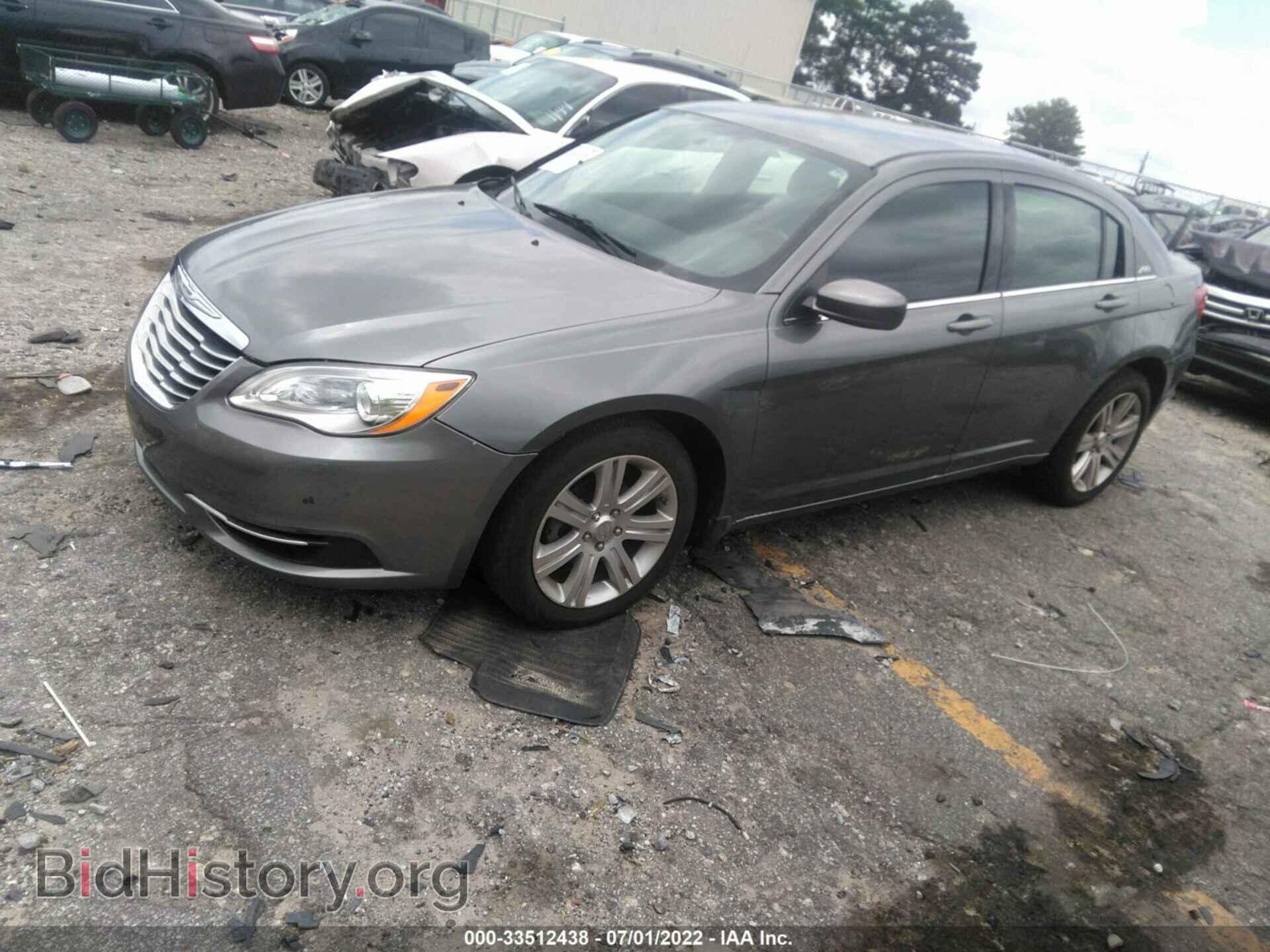2013 CHRYSLER 200 - VIN: 1C3CCBBB4DN599917 - Photo 2