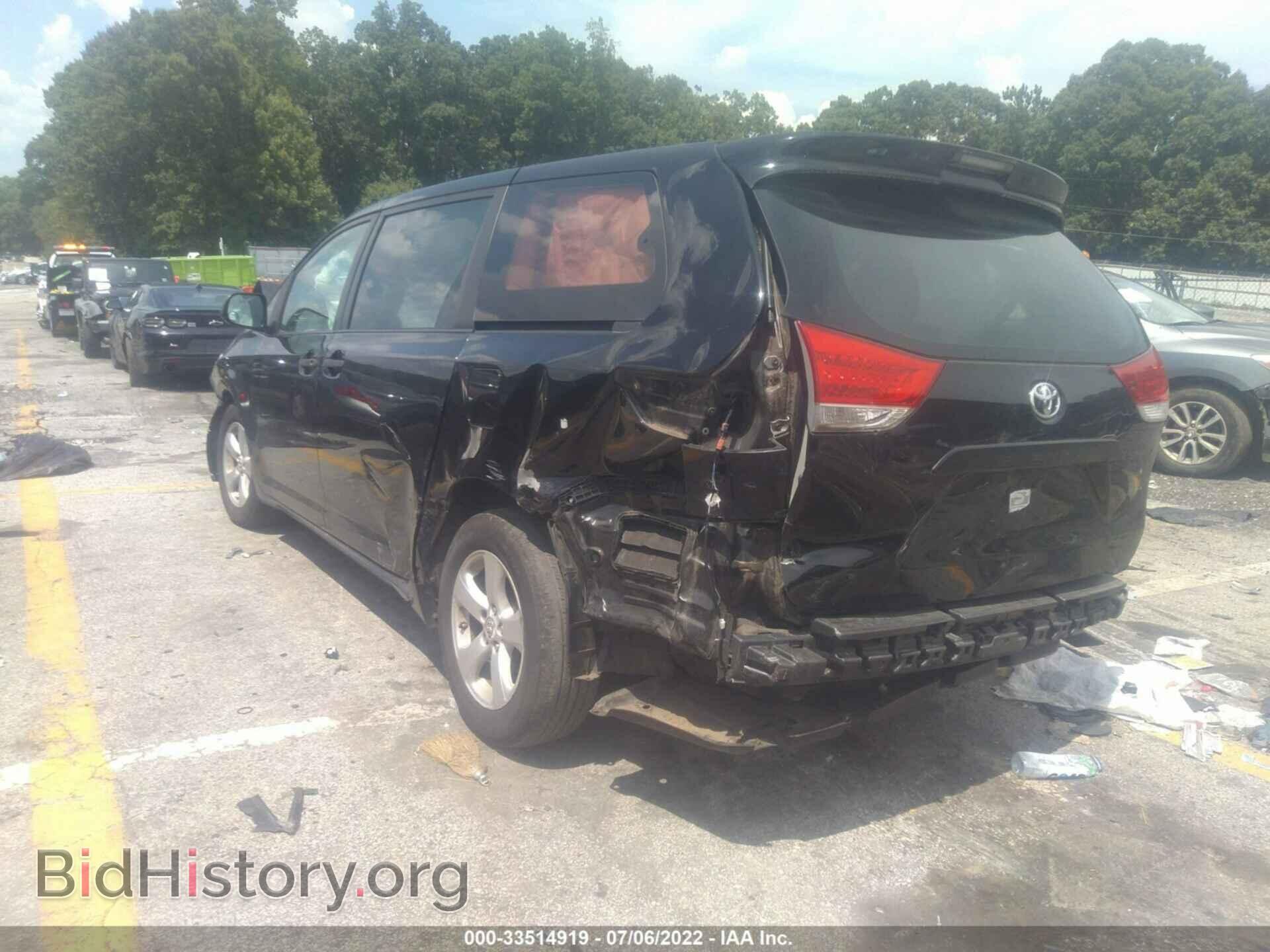 2011 TOYOTA SIENNA - VIN: 5TDZK3DC7BS066858 - Фото 3