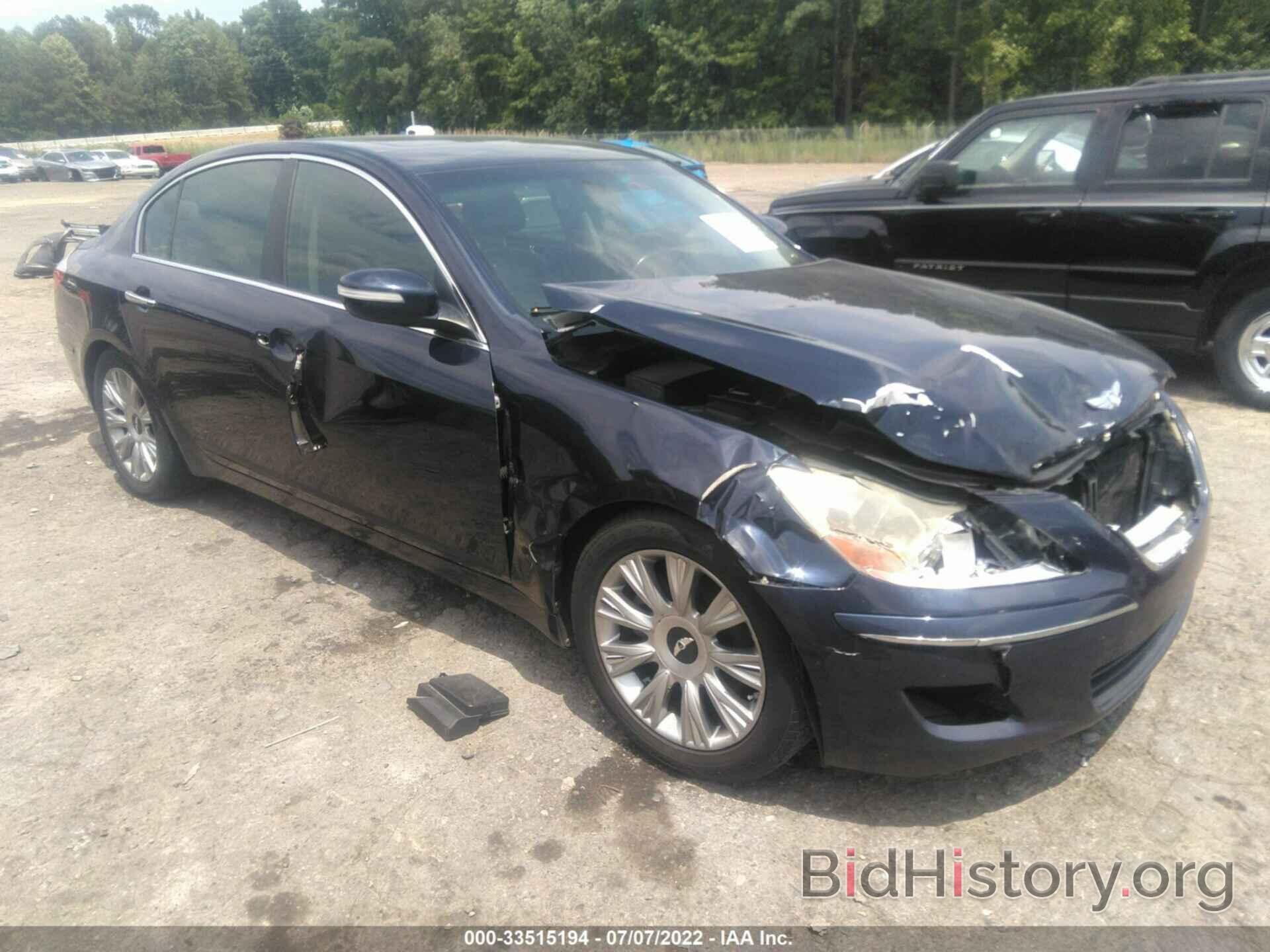 Photo KMHGC46E29U020980 - HYUNDAI GENESIS 2009