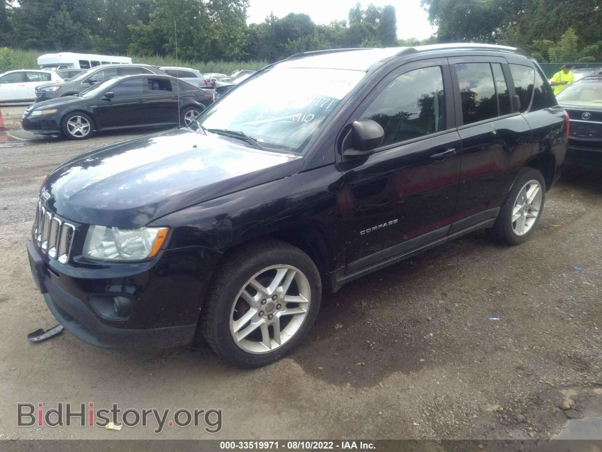 2011 JEEP COMPASS - VIN: 1J4NF5FB7BD136092 - Фото 2