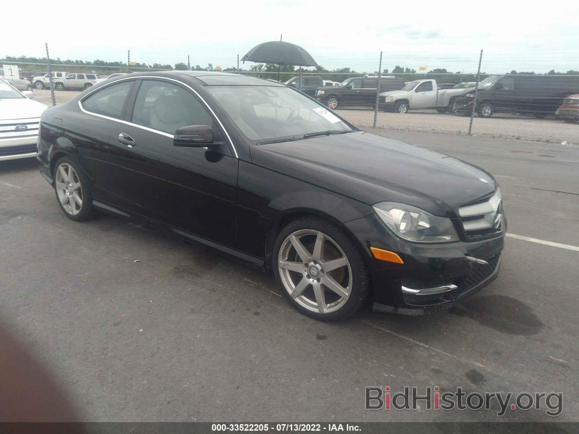 Photo WDDGJ4HB2DG024909 - MERCEDES-BENZ C-CLASS 2013