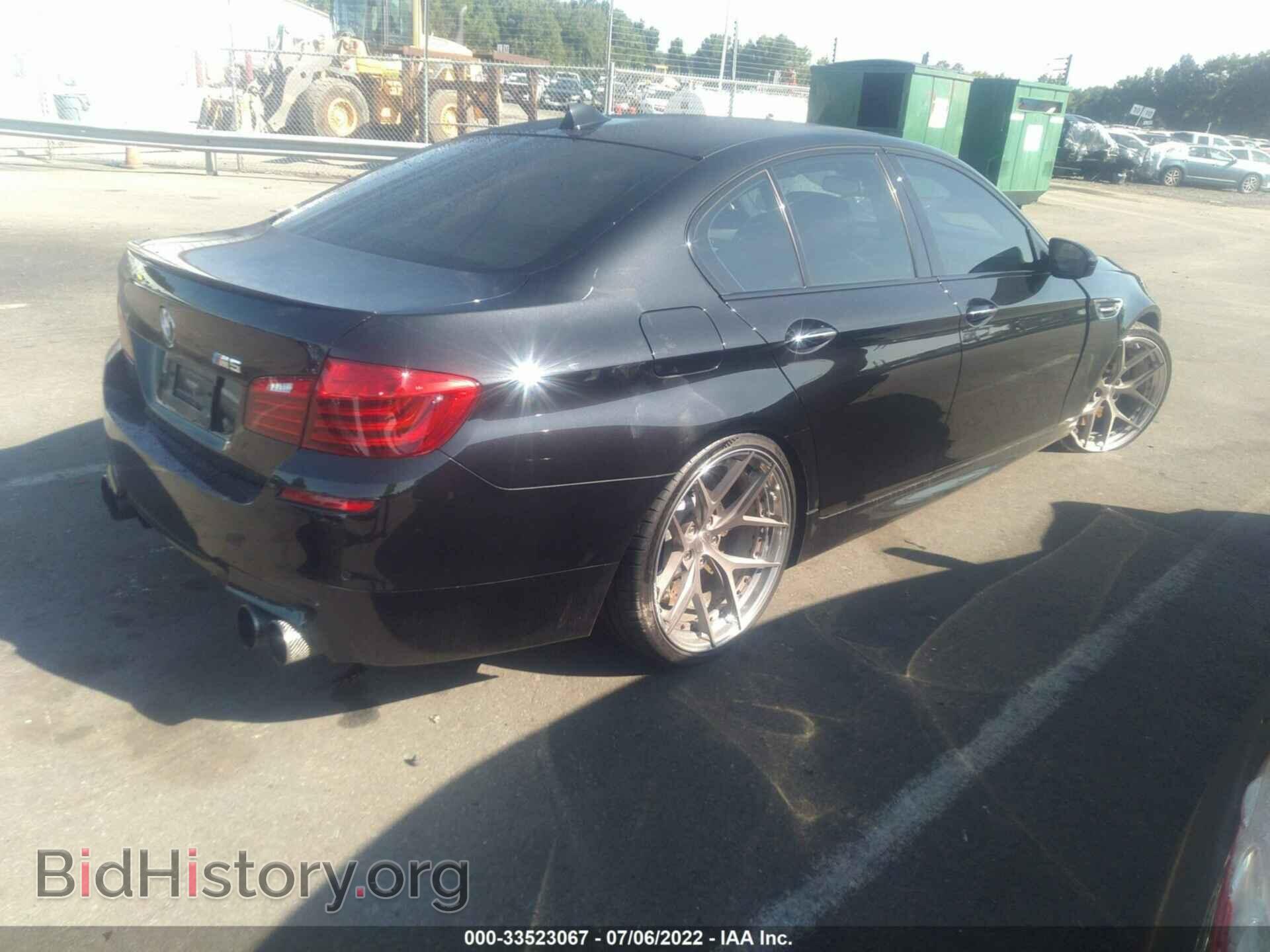 2014 BMW M5 - VIN: WBSFV9C53ED097355 - Фото 4