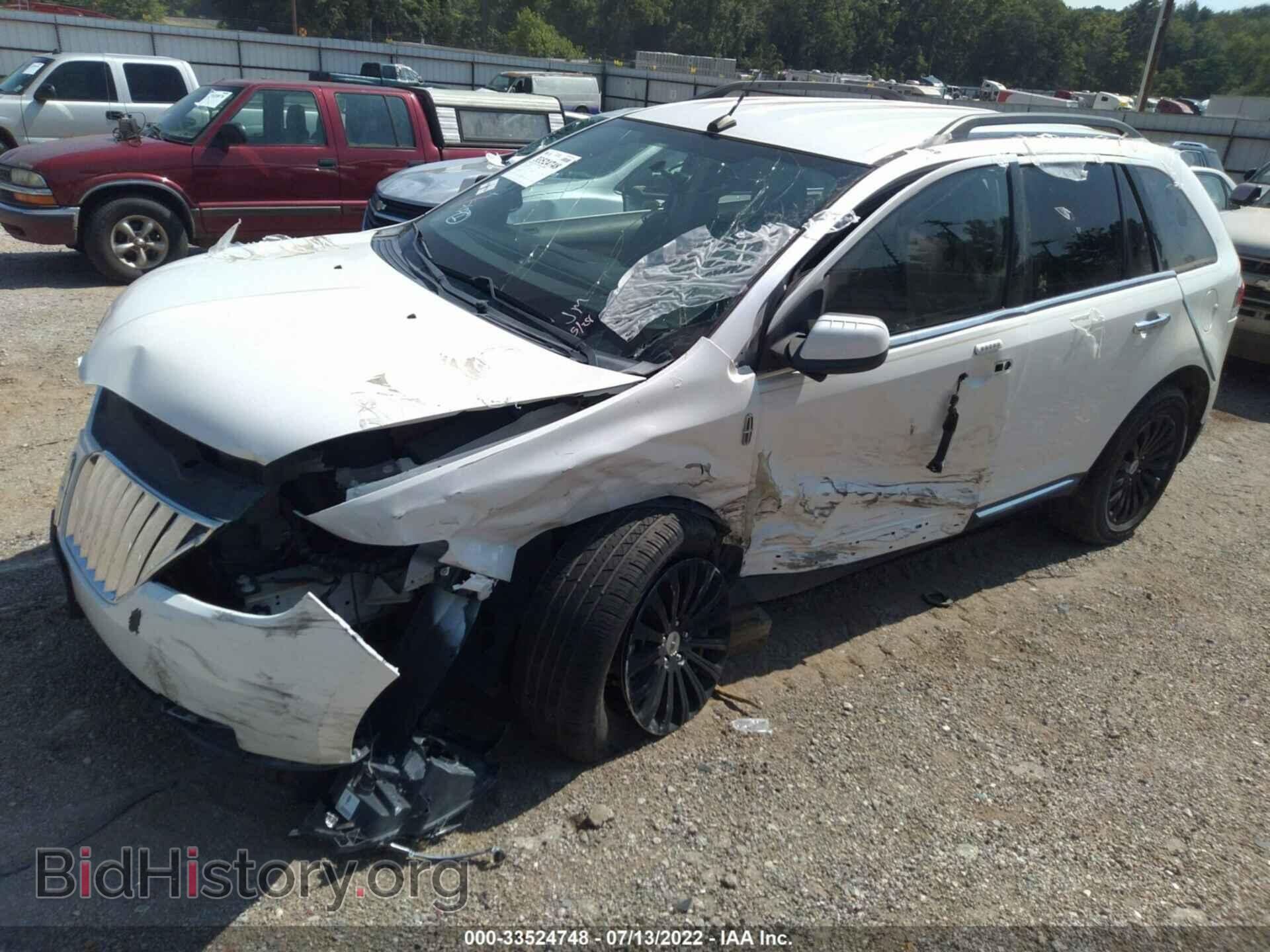 2011 LINCOLN MKX - VIN: 2LMDJ6JK4BBJ06468 - Фото 2