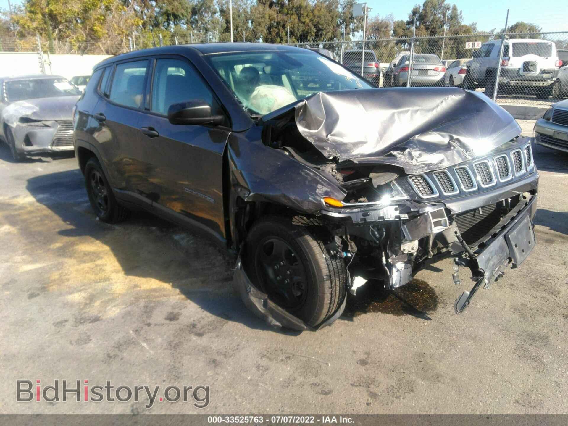 Фотография 3C4NJCAB4JT502647 - JEEP COMPASS 2018