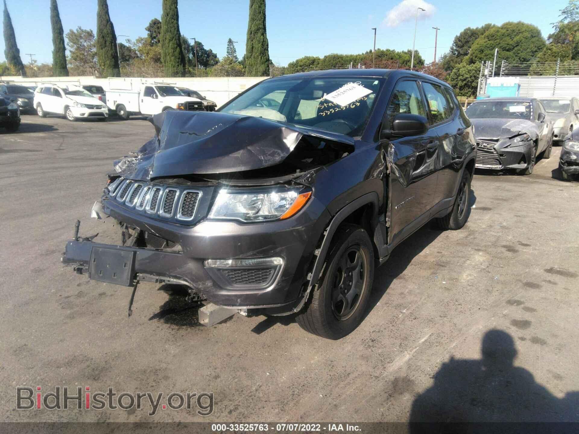 2018 JEEP COMPASS - VIN: 3C4NJCAB4JT502647 - Фото 2