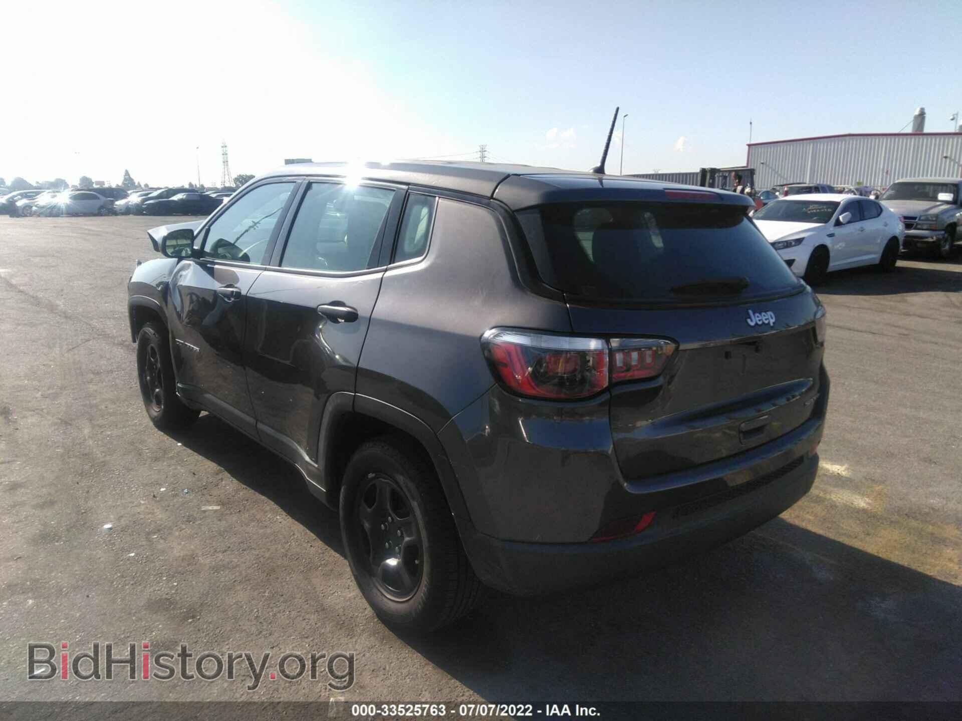 2018 JEEP COMPASS - VIN: 3C4NJCAB4JT502647 - Фото 3