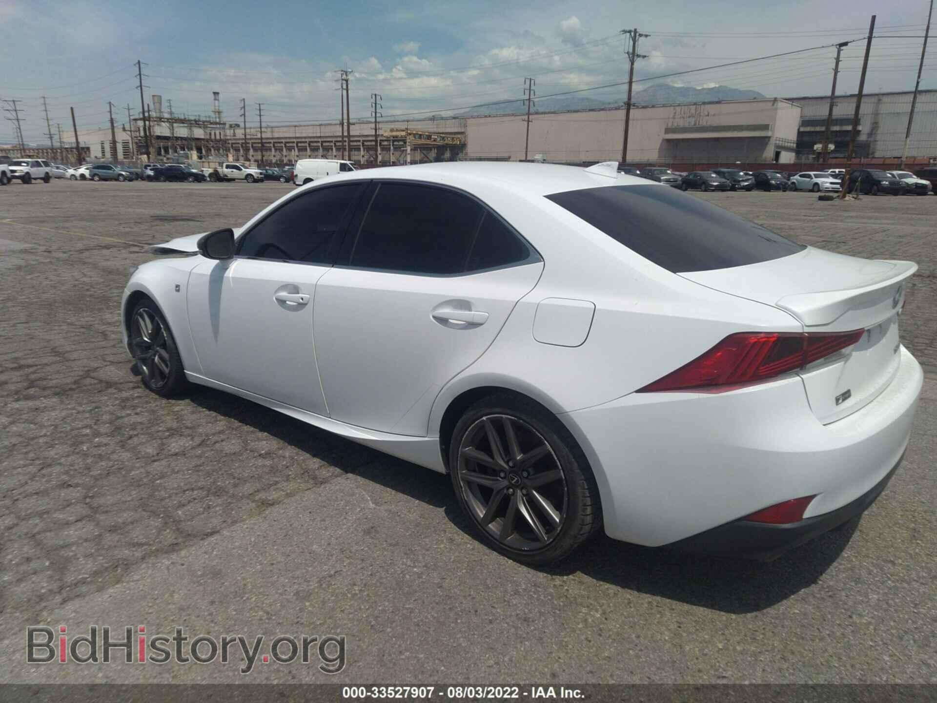 2017 LEXUS IS - VIN: JTHBA1D28H5051444 - Фото 3