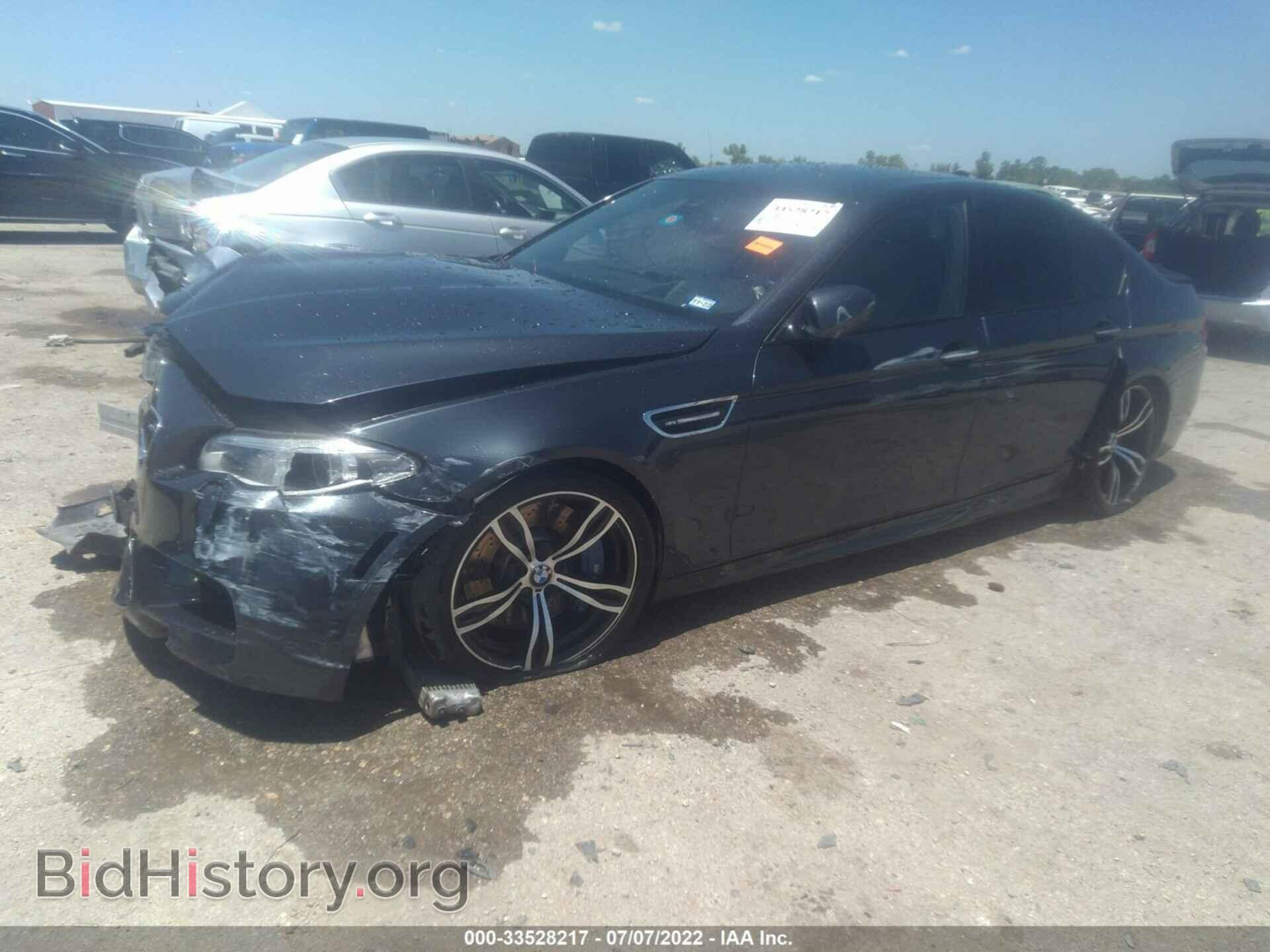 2015 BMW M5 - VIN: WBSFV9C50FD594977 - Фото 2