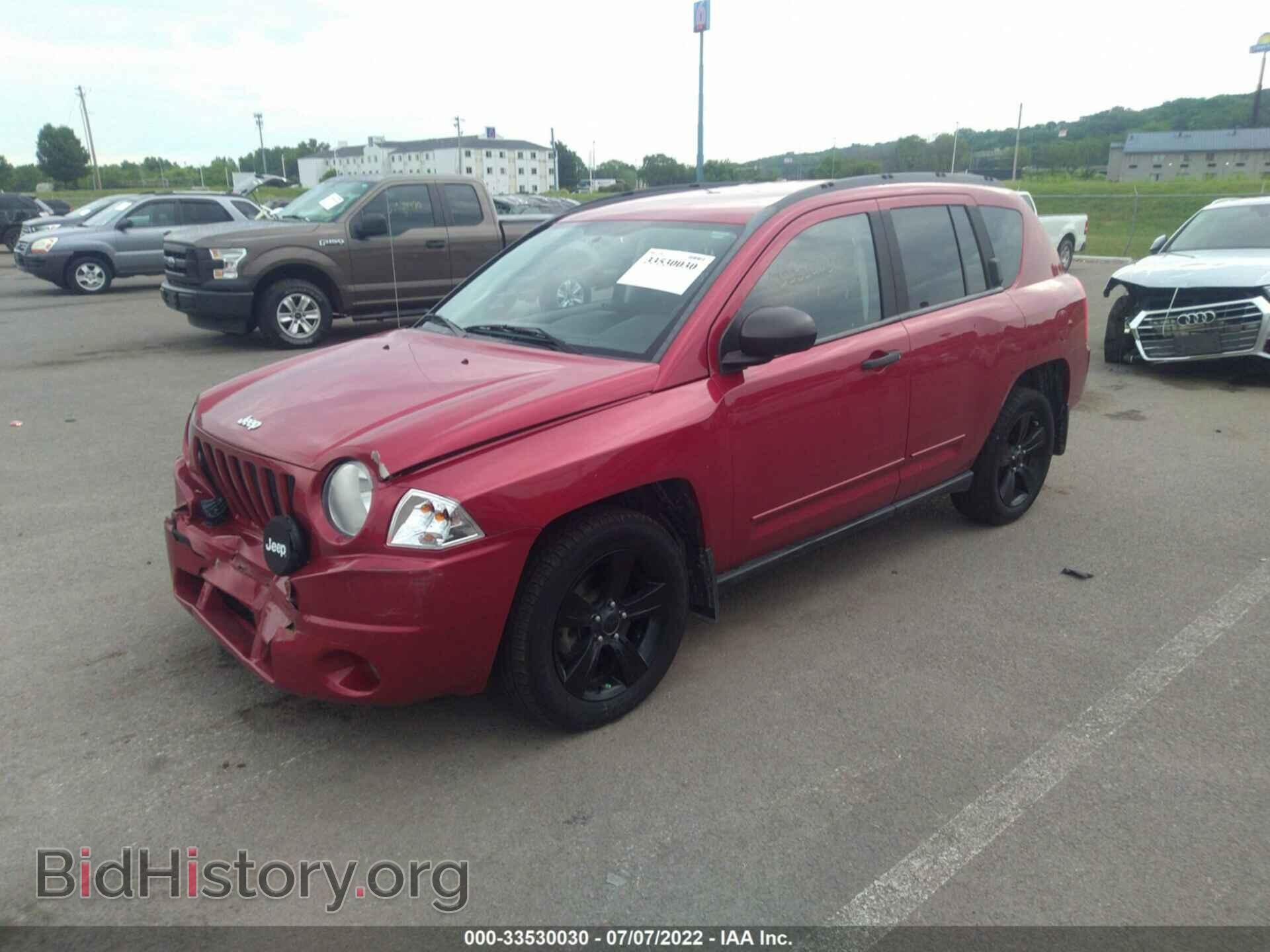 2009 JEEP COMPASS - VIN: 1J4FT47B79D117333 - Фото 2