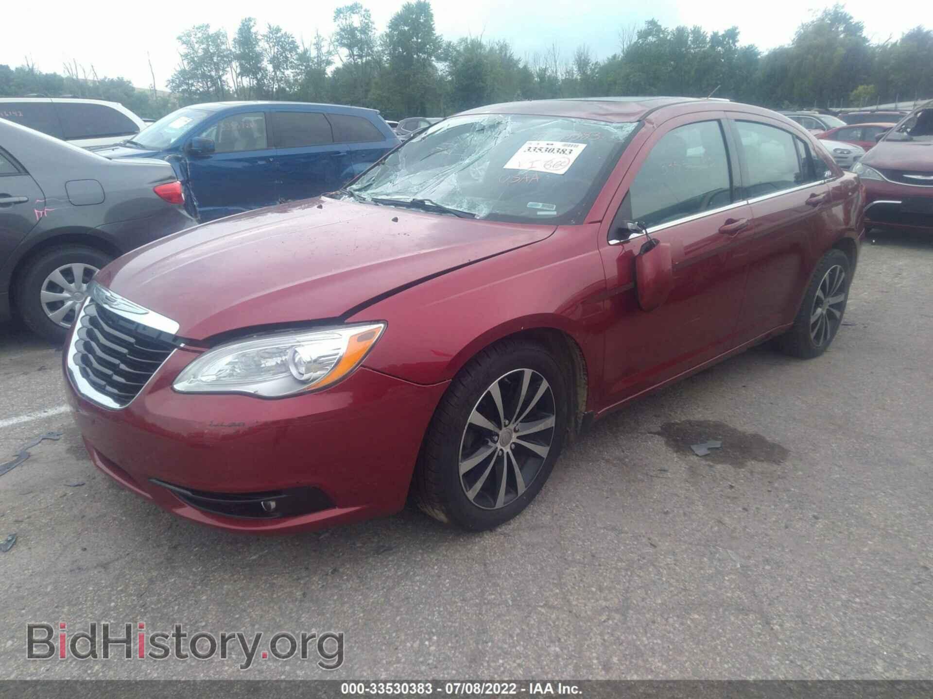 2013 CHRYSLER 200 - VIN: 1C3CCBBG2DN699431 - Photo 2