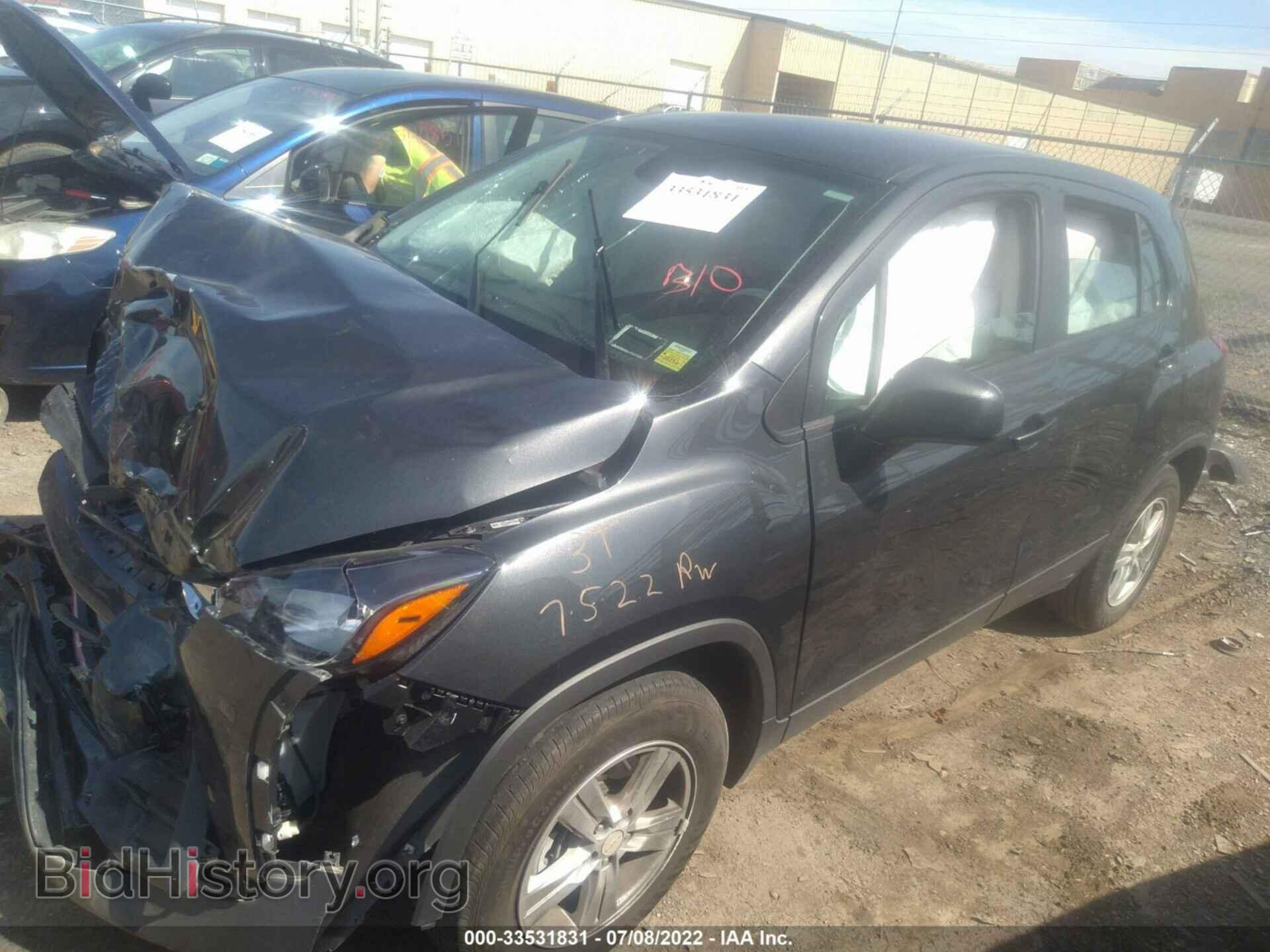 2019 CHEVROLET TRAX - VIN: 3GNCJKSB3KL317451 - Photo 2