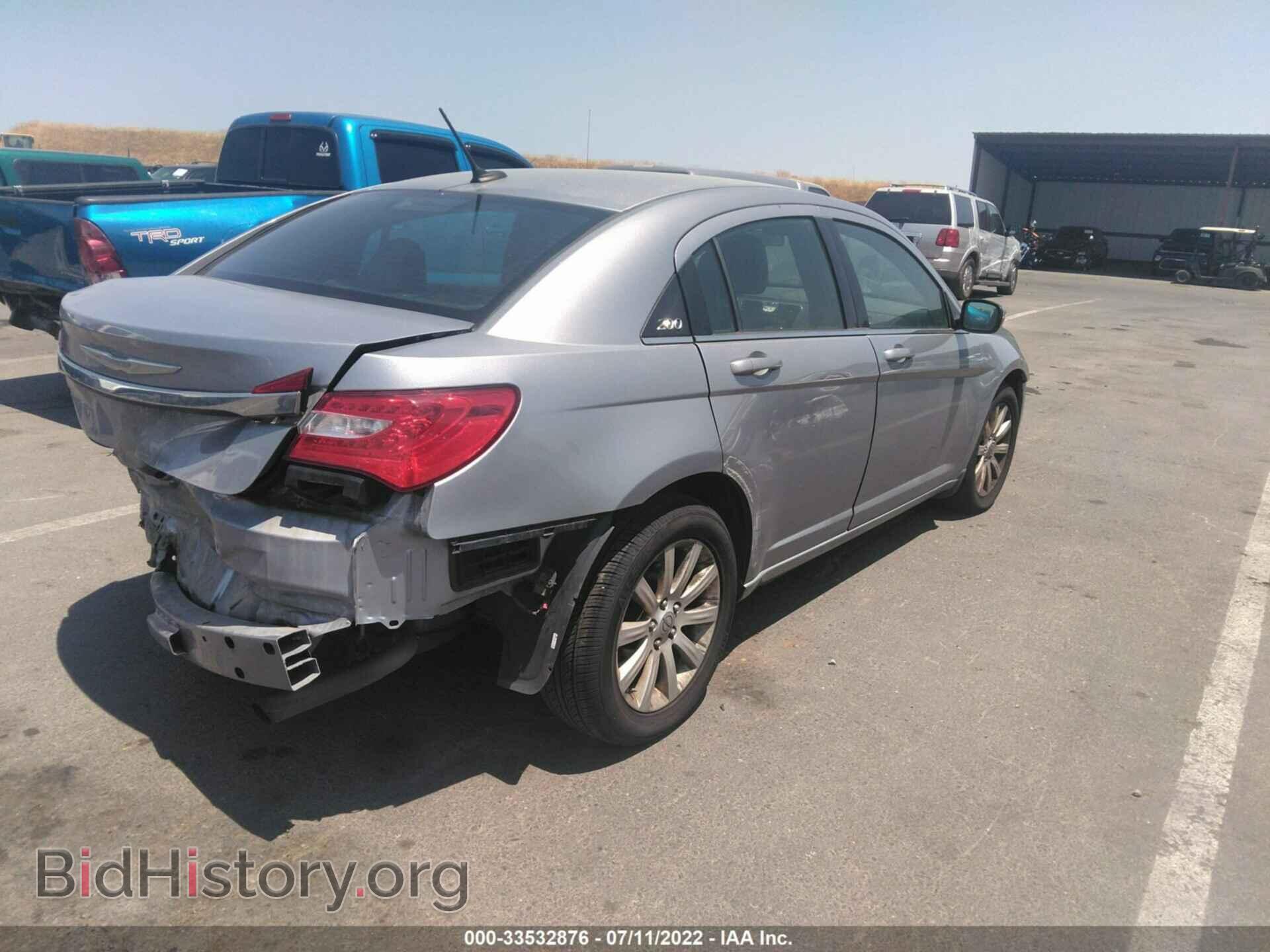2013 CHRYSLER 200 - VIN: 1C3CCBBB8DN541857 - Photo 4