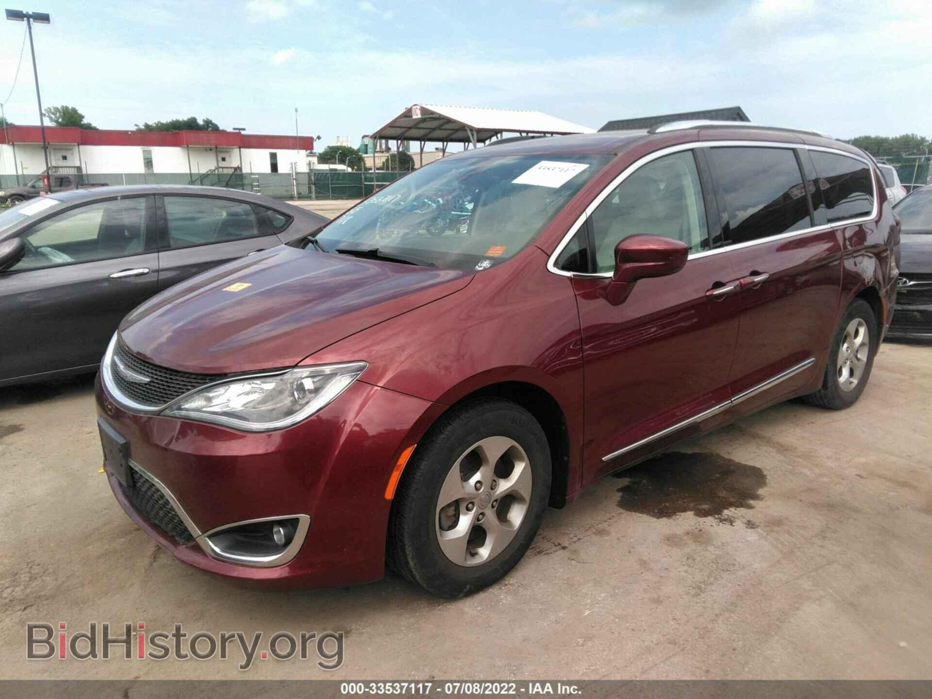2017 CHRYSLER PACIFICA - VIN: 2C4RC1EG9HR637951 - Photo 2