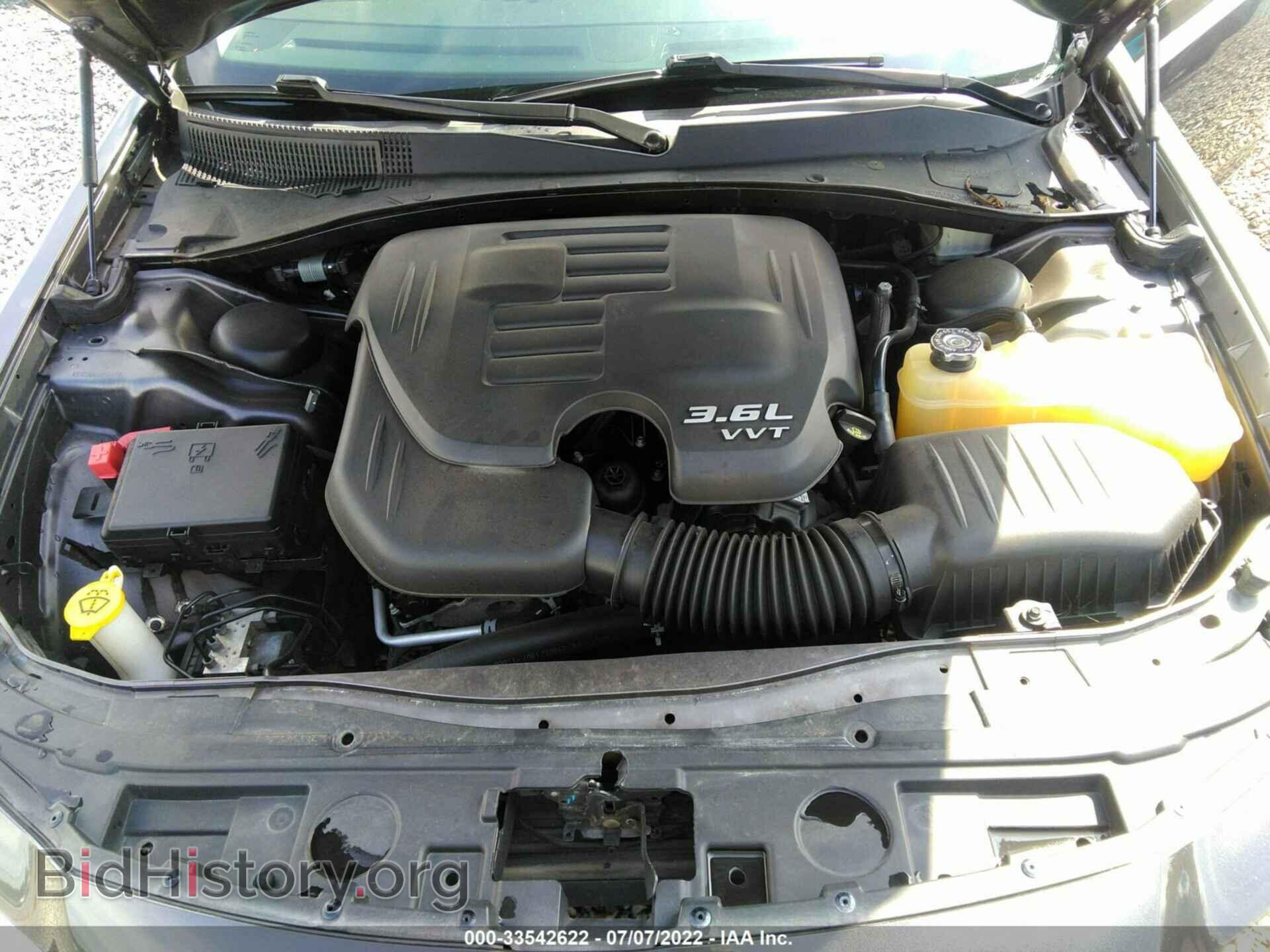2018 CHRYSLER 300 - VIN: 2C3CCAEG3JH123129 - Фото 10