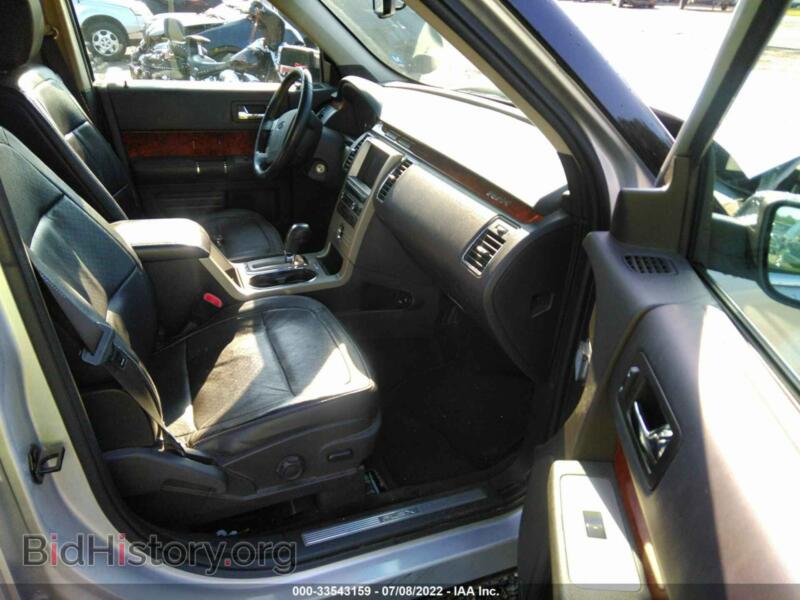 2010 Ford FLEX (VIN 2FMGK5DC0ABB30074) — фото 5 из 11
