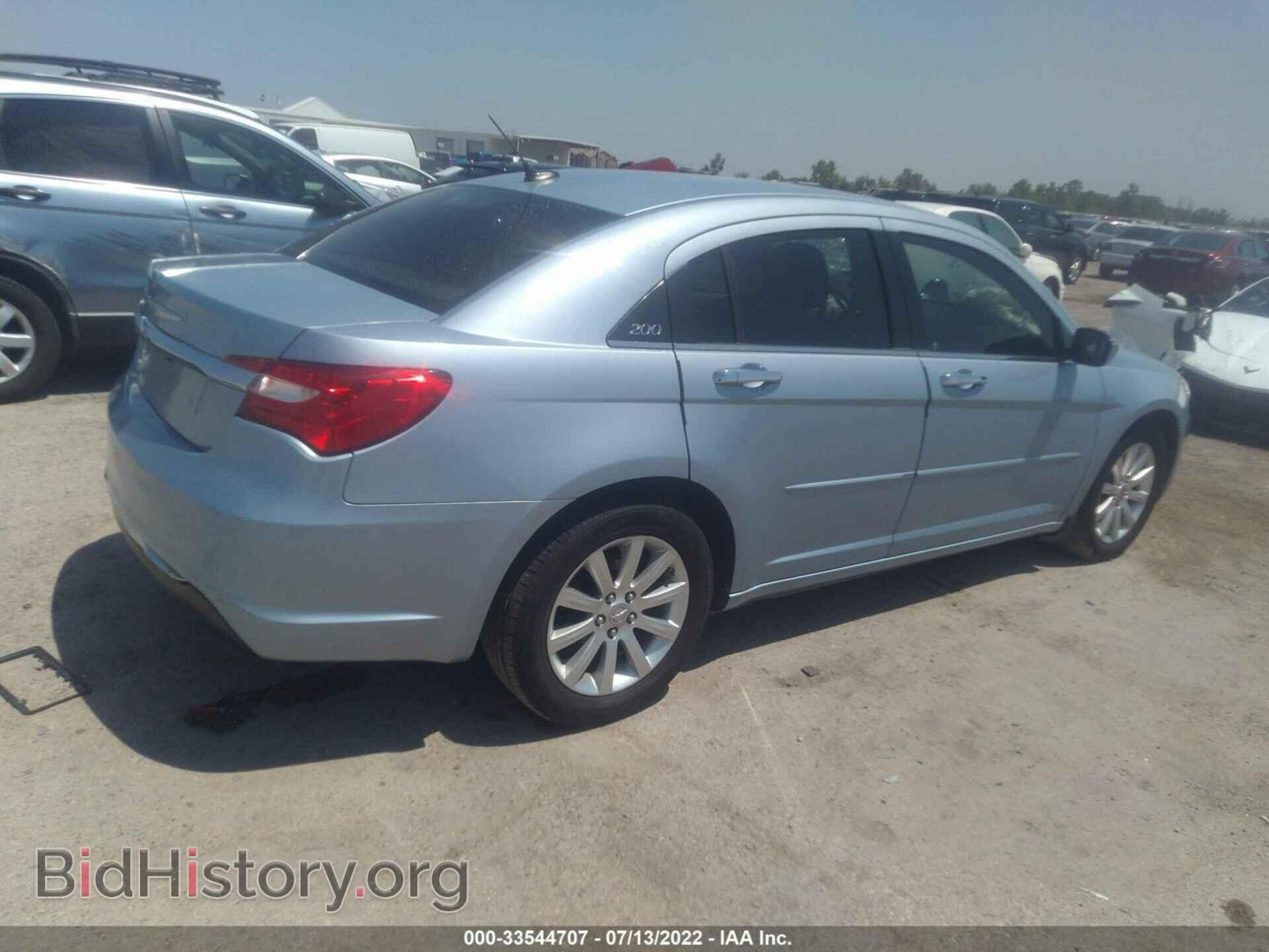 2013 CHRYSLER 200 - VIN: 1C3CCBCG6DN607784 - Photo 4