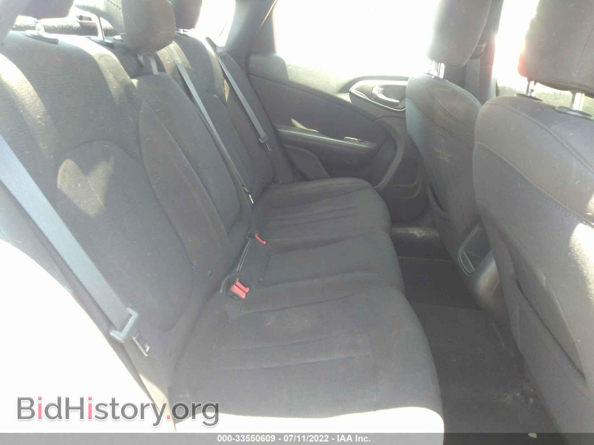 2016 CHRYSLER 200 - VIN: 1C3CCCAB0GN170852 - Фото 8