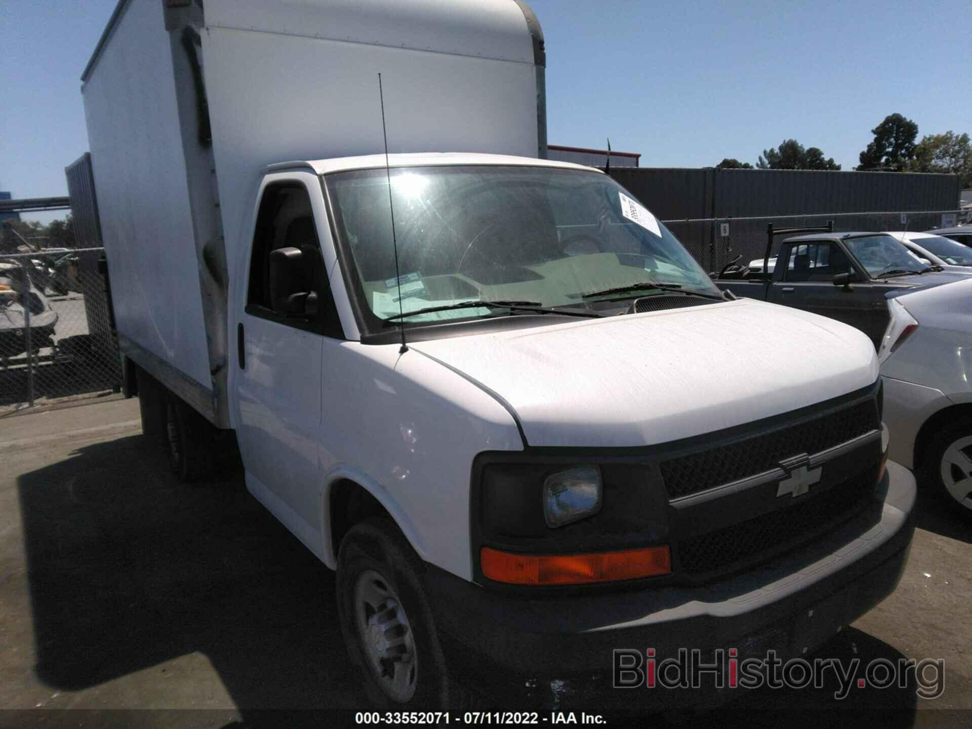 Photo 1GBHG31U071160860 - CHEVROLET EXPRESS COMMERCIAL 2007