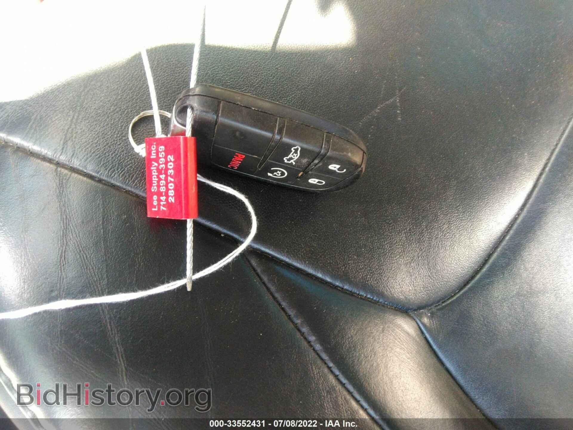 2017 CHRYSLER 300 - VIN: 2C3CCAAG9HH544904 - Фото 11