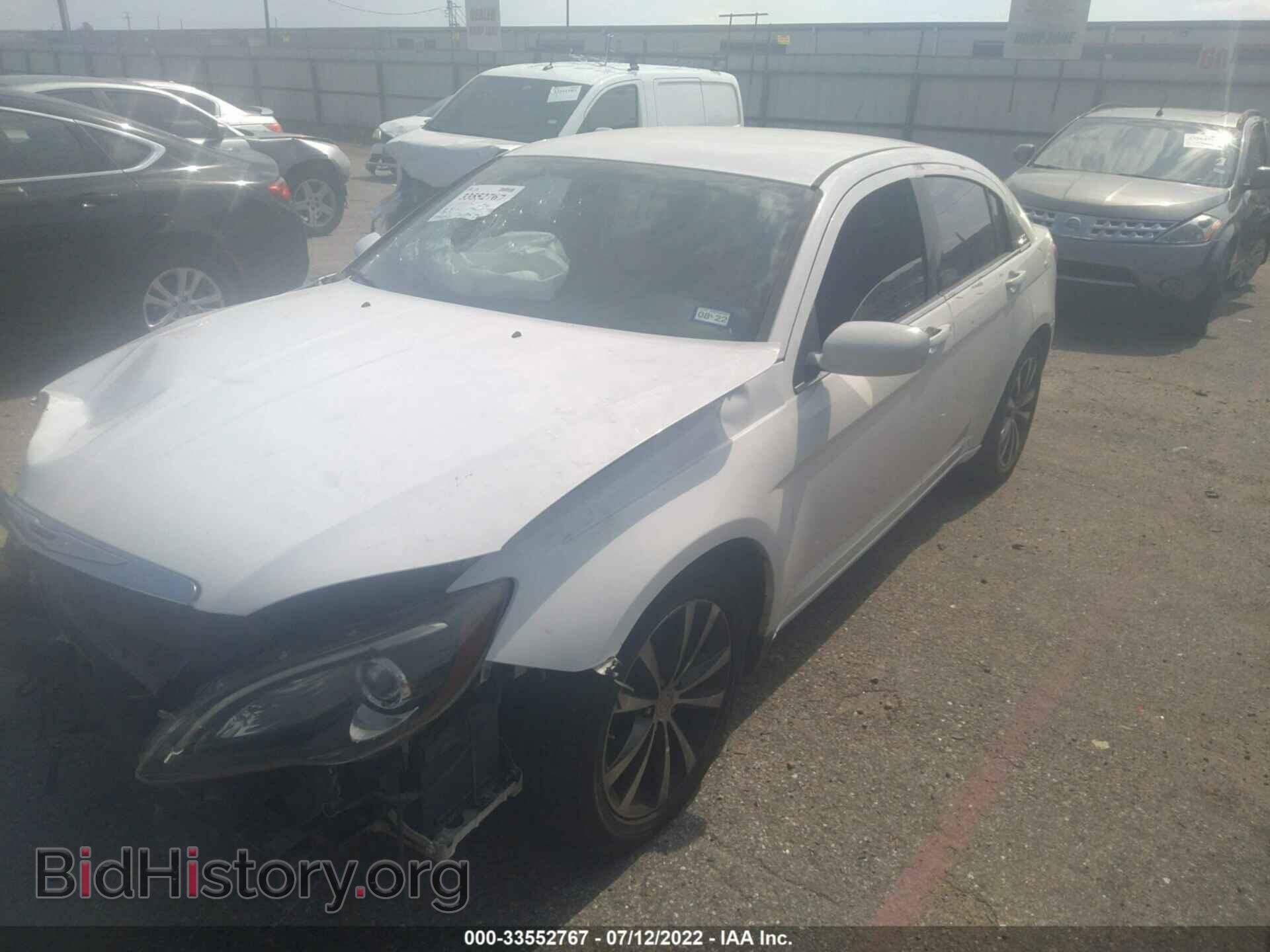 2012 CHRYSLER 200 - VIN: 1C3CCBBG7CN263835 - Фото 2