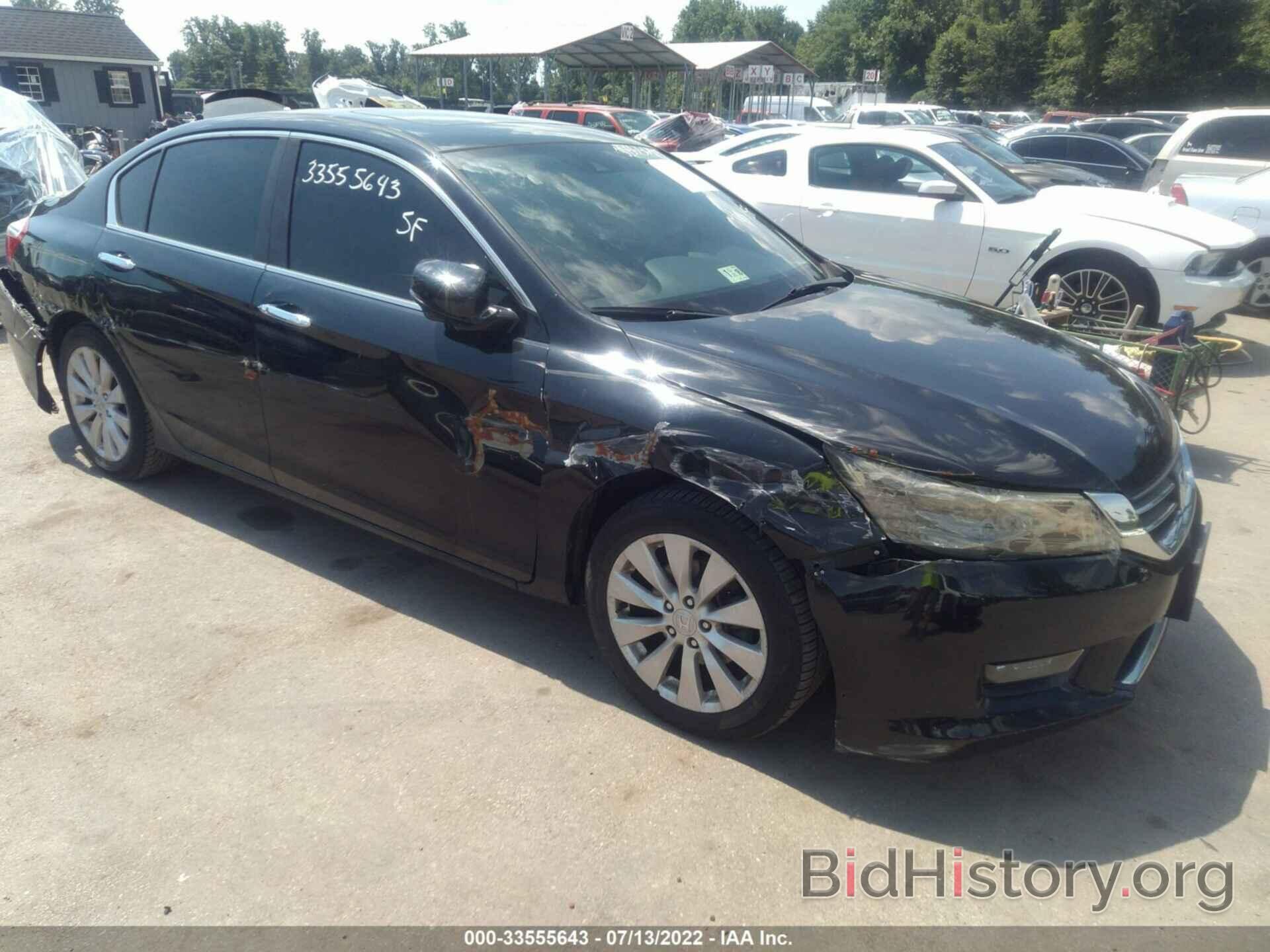 Photo 1HGCR2F83EA074804 - HONDA ACCORD SEDAN 2014