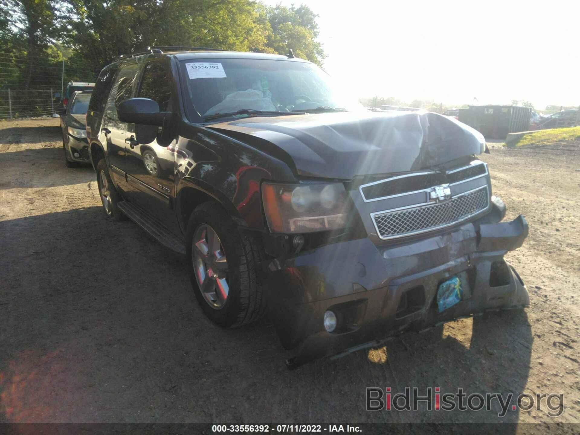 Photo 1GNSCBE09BR250816 - CHEVROLET TAHOE 2011